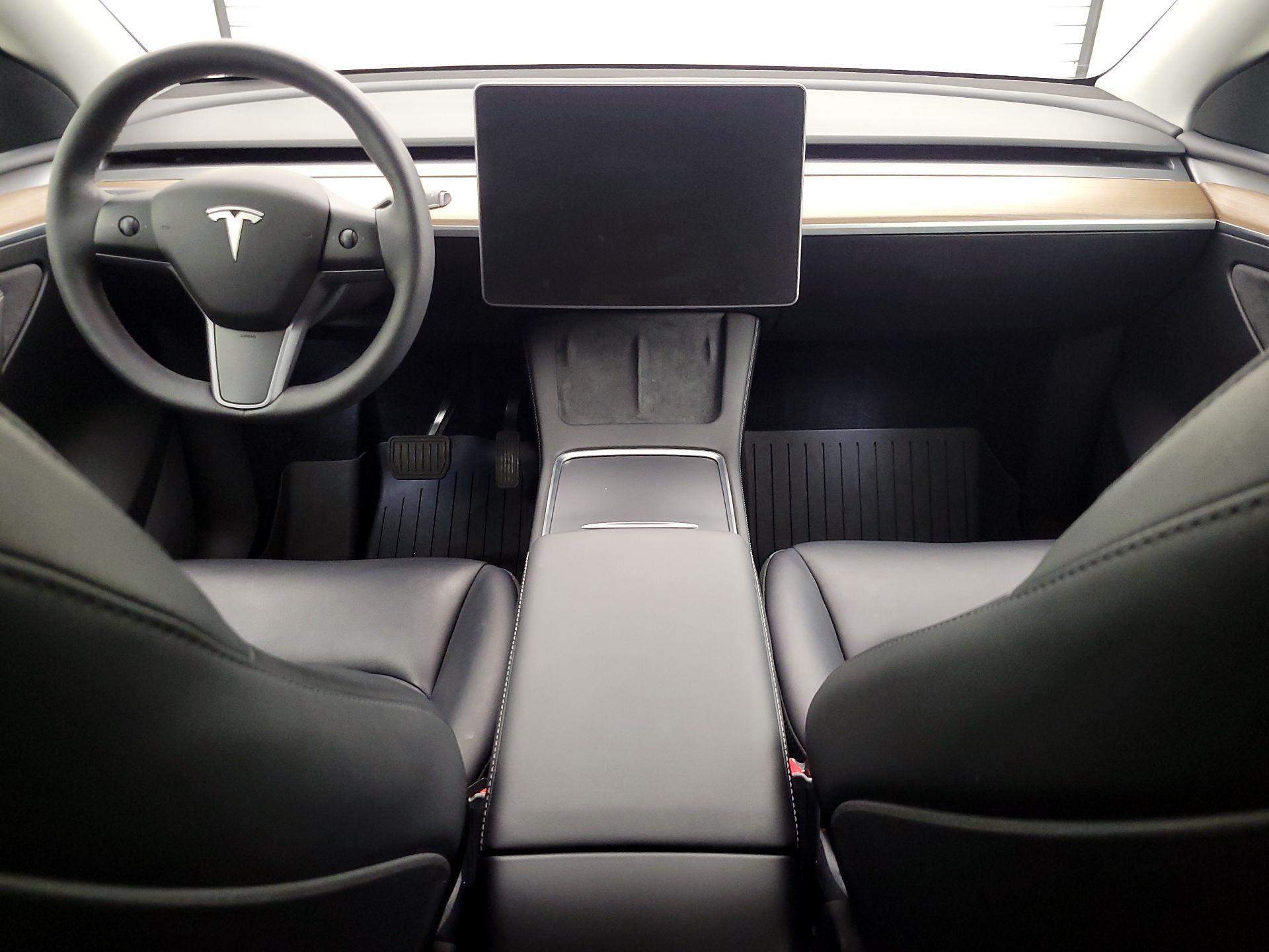 Thumbnail: 2023 Tesla Model Y - 9