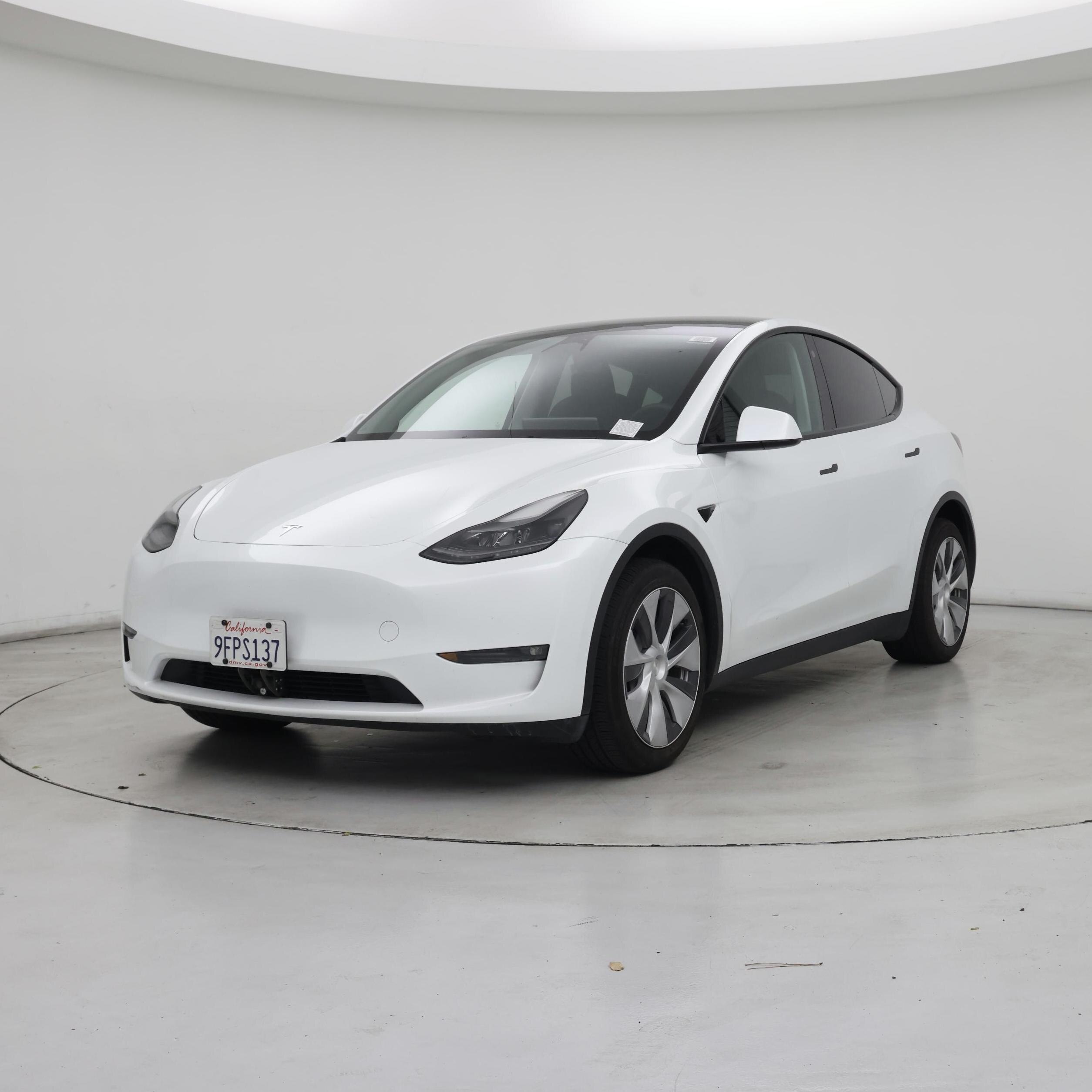 Thumbnail: 2023 Tesla Model Y - 4