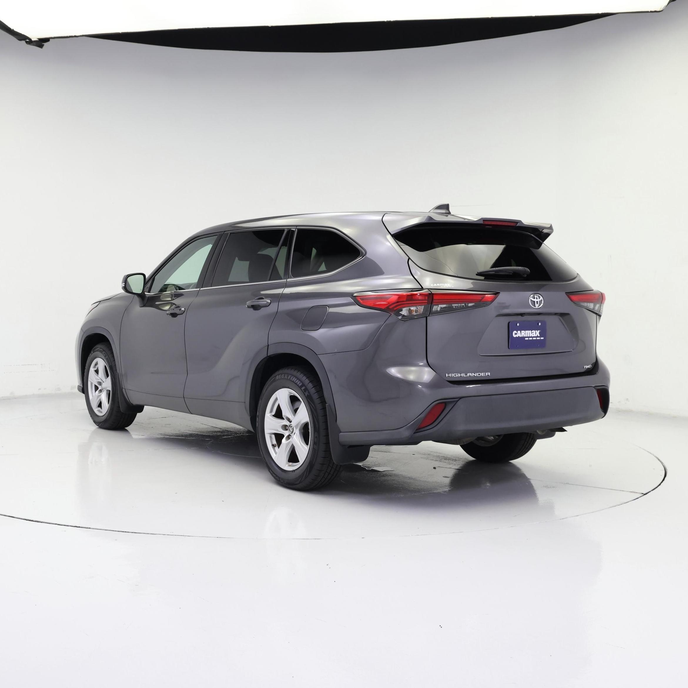 Thumbnail: 2022 Toyota Highlander - 2