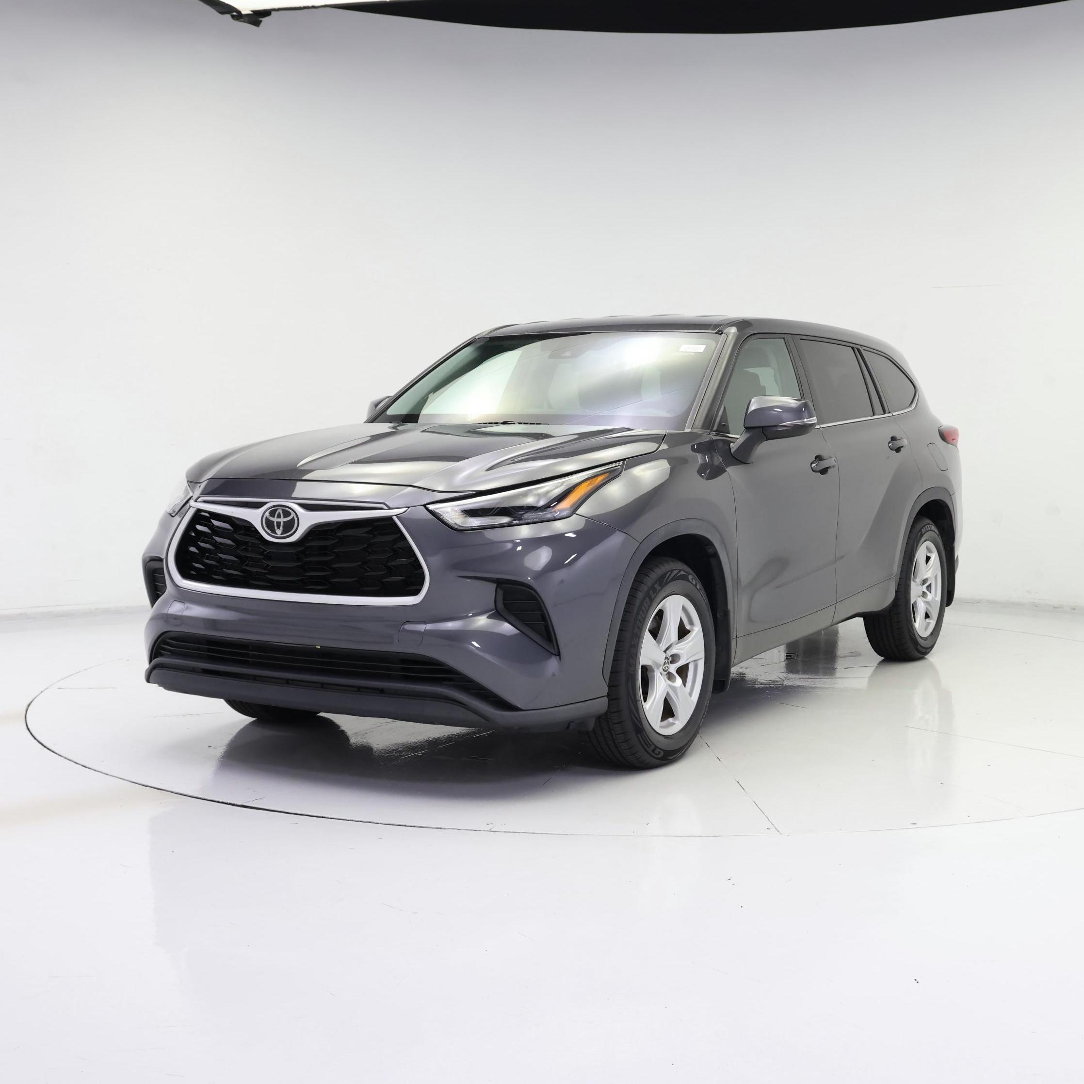 Thumbnail: 2022 Toyota Highlander - 4