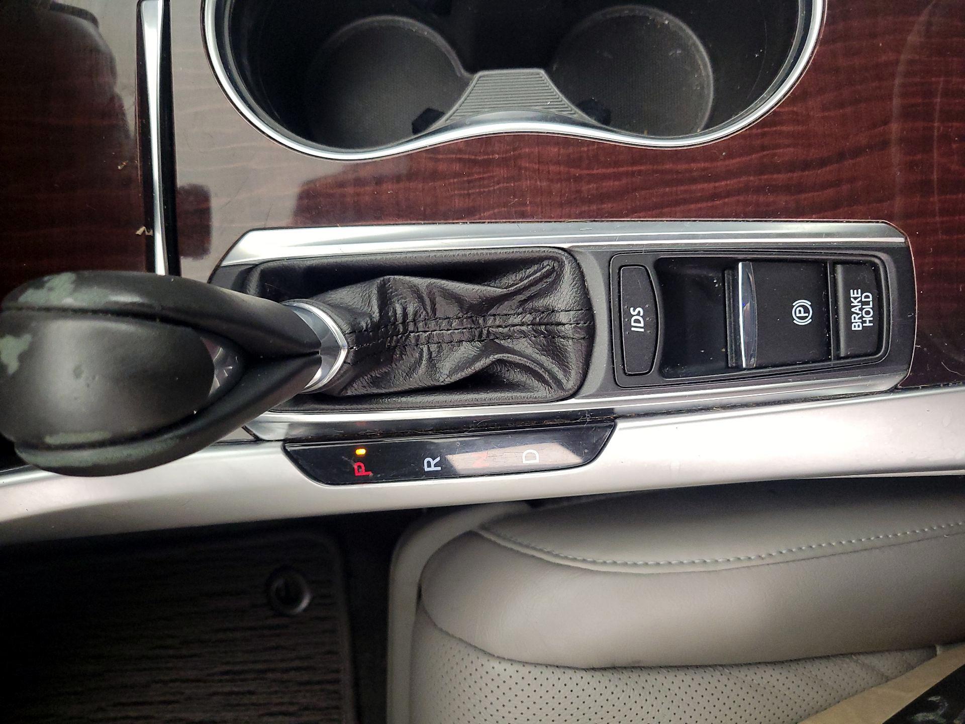 Thumbnail: 2016 Acura TLX - 17