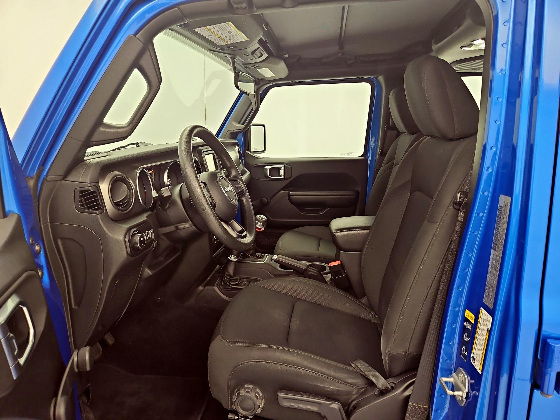 Thumbnail: 2020 Jeep Gladiator - 11