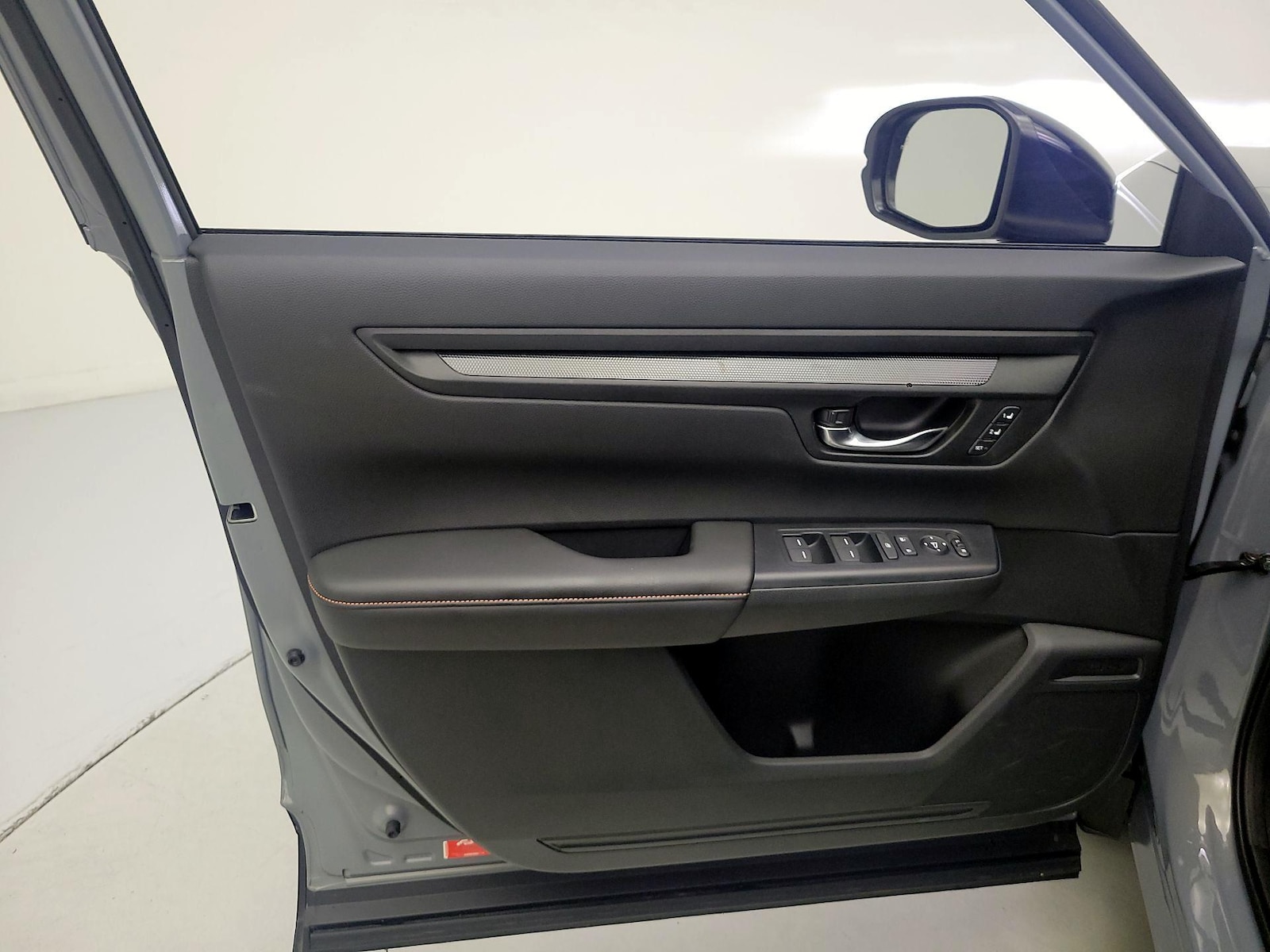 2025 Honda CR-V Sport-L - Photo 13