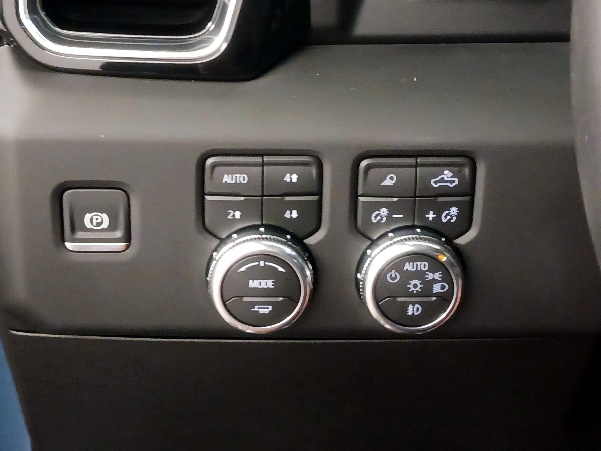 Thumbnail: 2026 GMC Sierra 1500 - 13