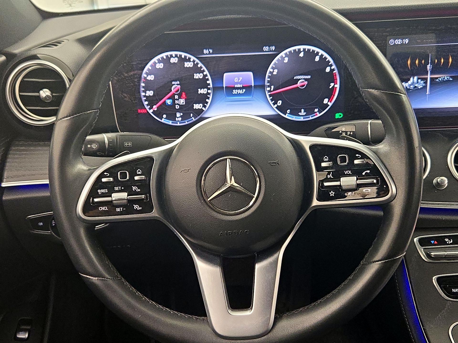 Thumbnail: 2020 Mercedes-Benz E-Class - 10