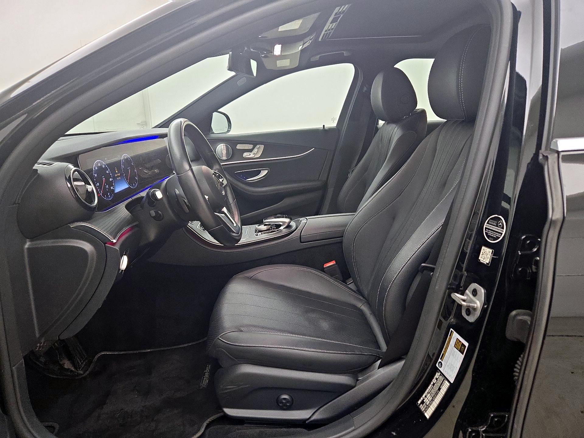 Thumbnail: 2020 Mercedes-Benz E-Class - 11