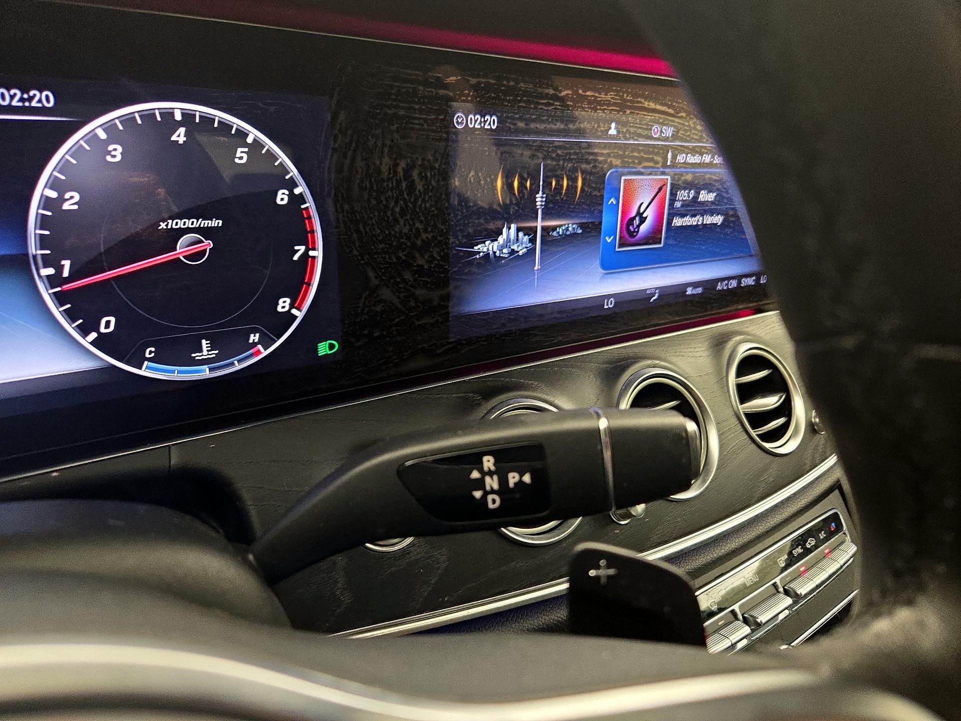 Thumbnail: 2020 Mercedes-Benz E-Class - 16