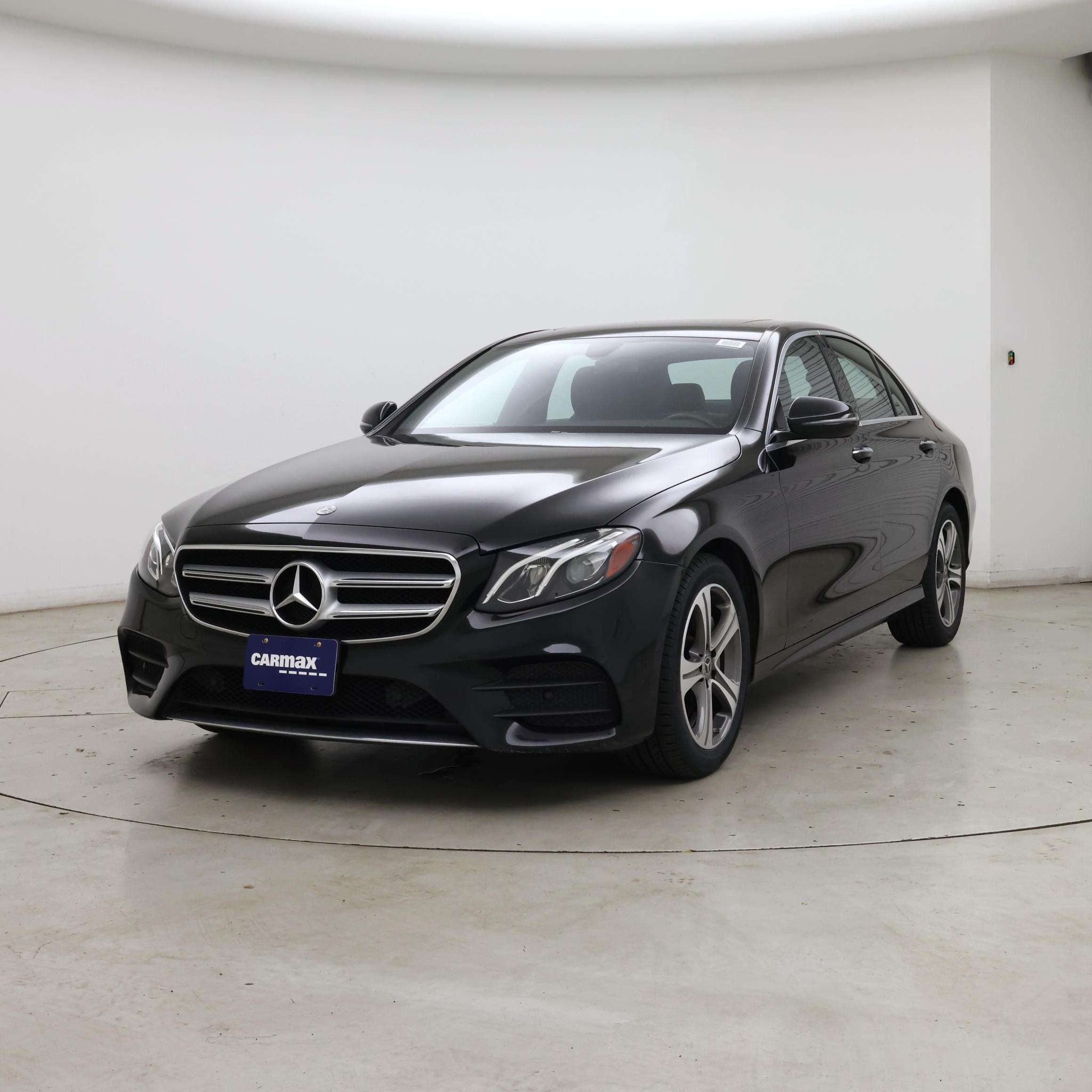 Thumbnail: 2020 Mercedes-Benz E-Class - 4