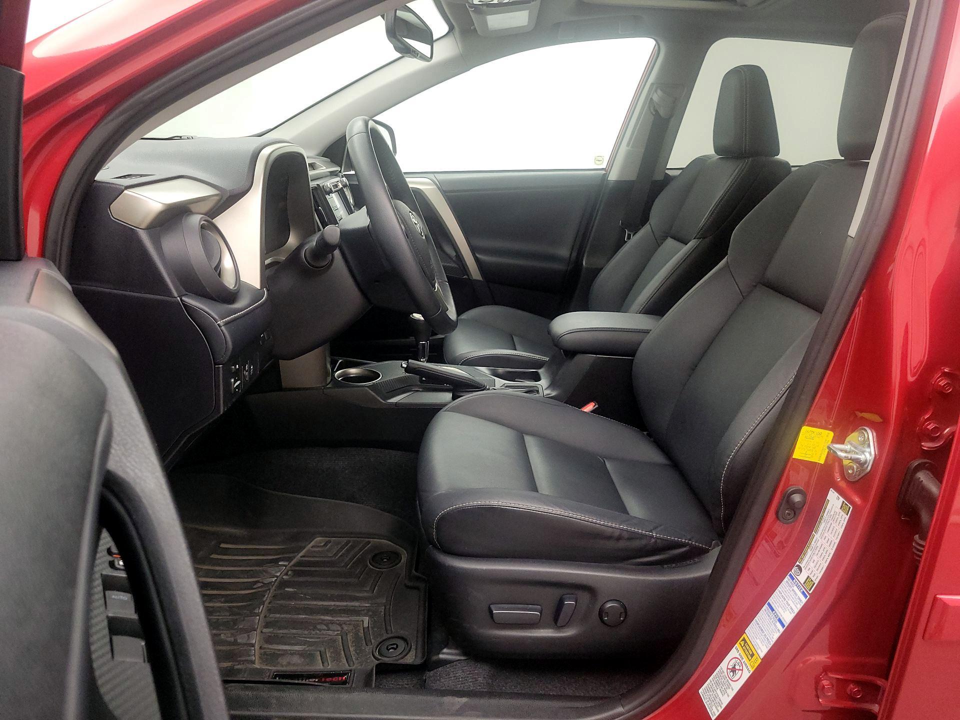 Thumbnail: 2014 Toyota RAV4 - 11