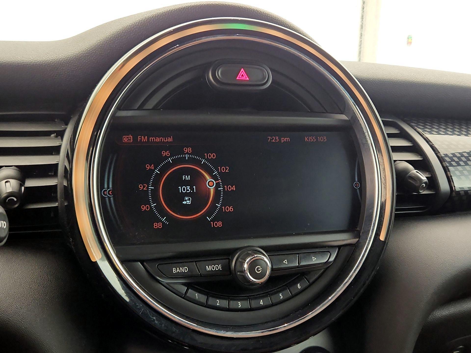Thumbnail: 2016 MINI Cooper - 15