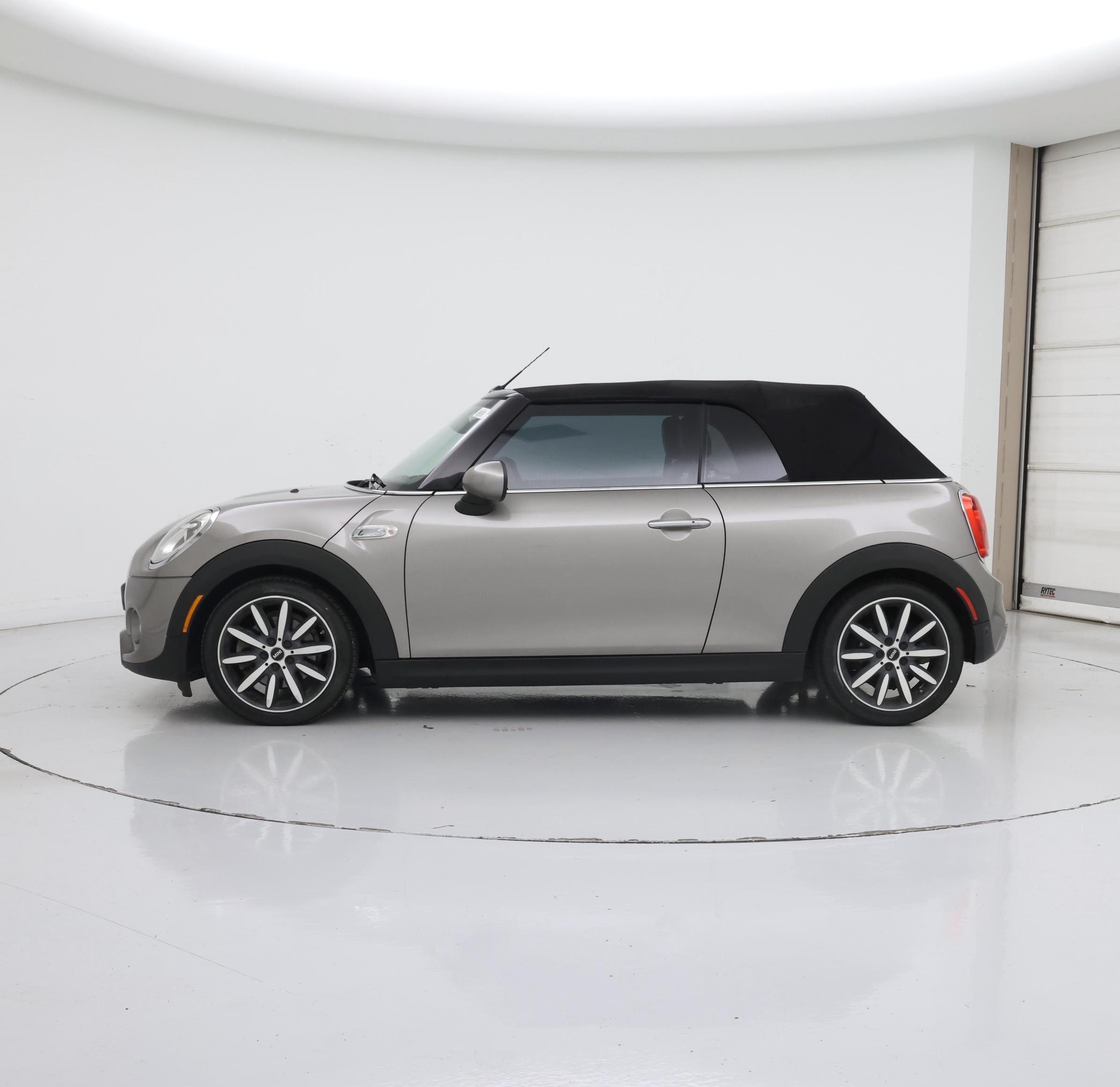Thumbnail: 2016 MINI Cooper - 3