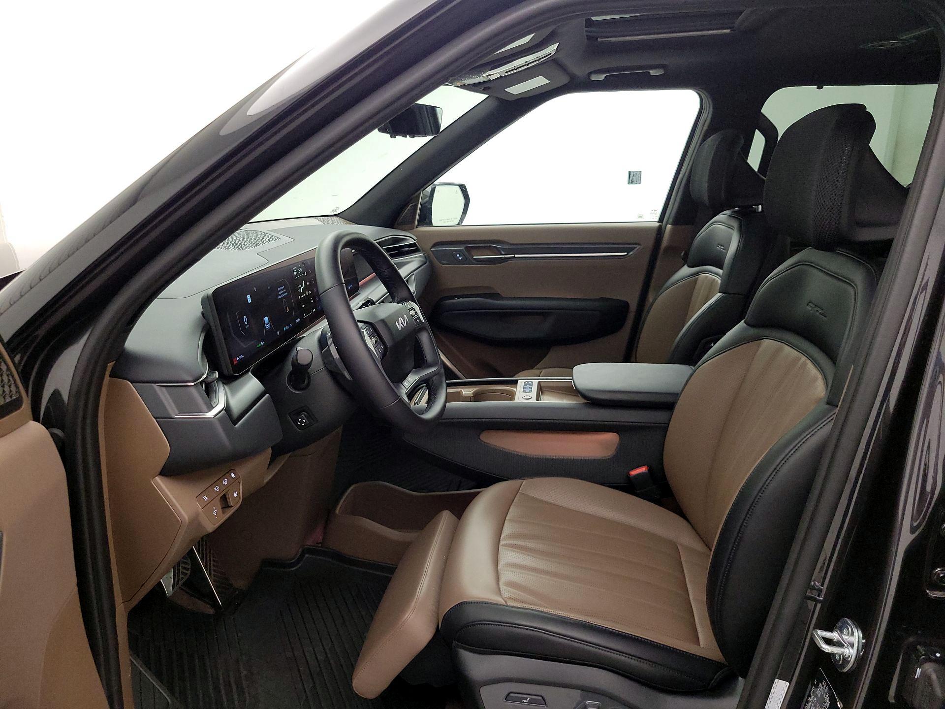 Thumbnail: 2024 Kia EV9 - 11