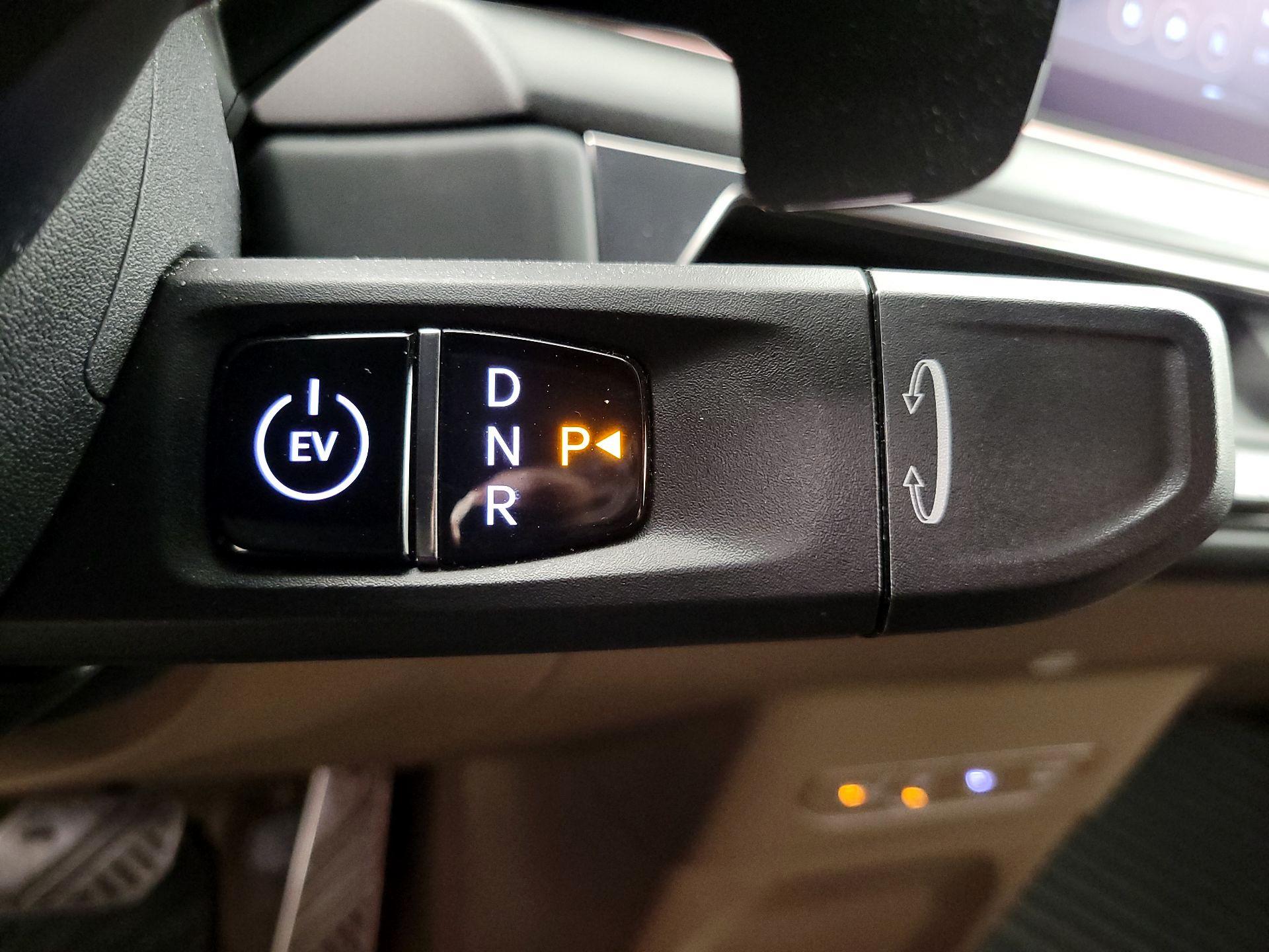 Thumbnail: 2024 Kia EV9 - 18