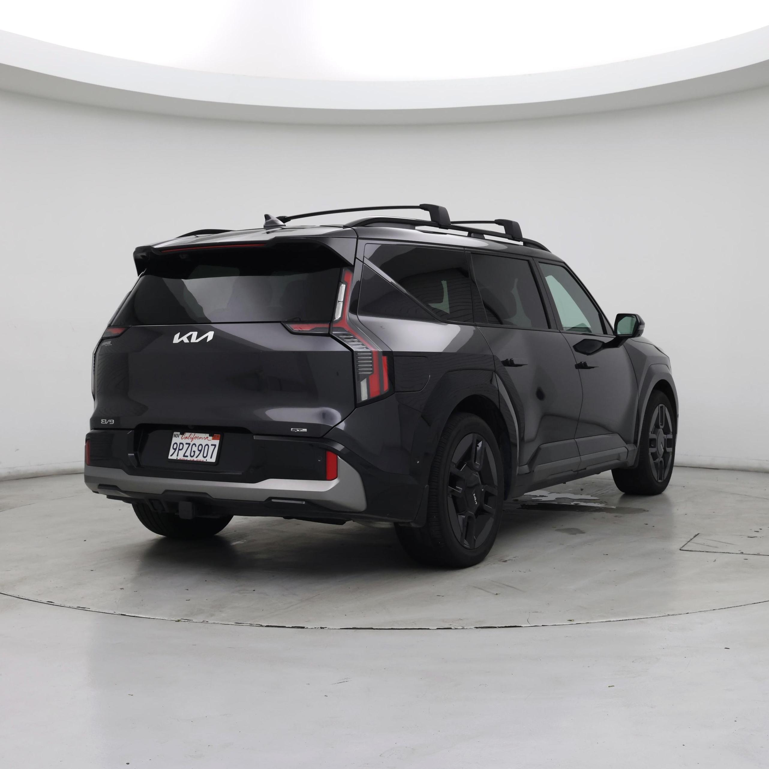 Thumbnail: 2024 Kia EV9 - 8