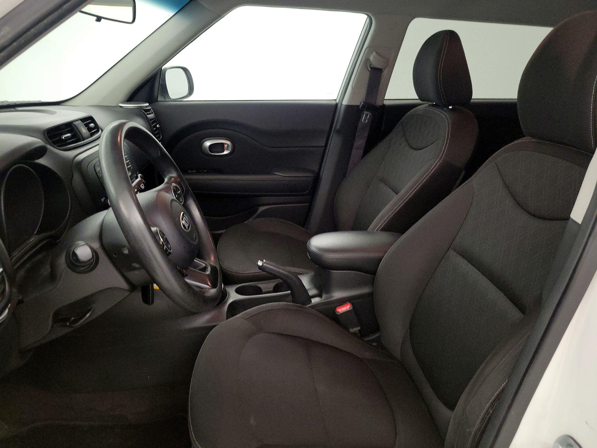 Thumbnail: 2015 Kia Soul - 11
