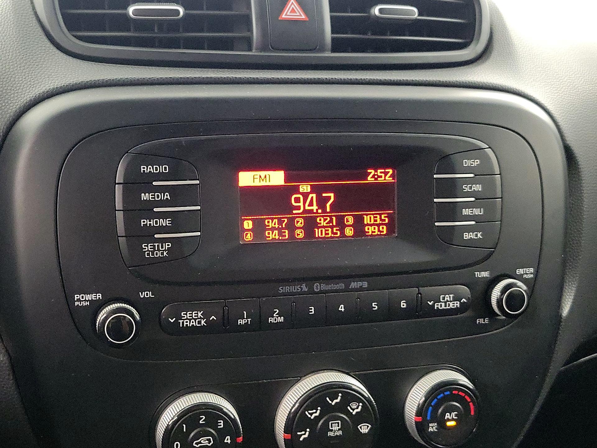 Thumbnail: 2015 Kia Soul - 14