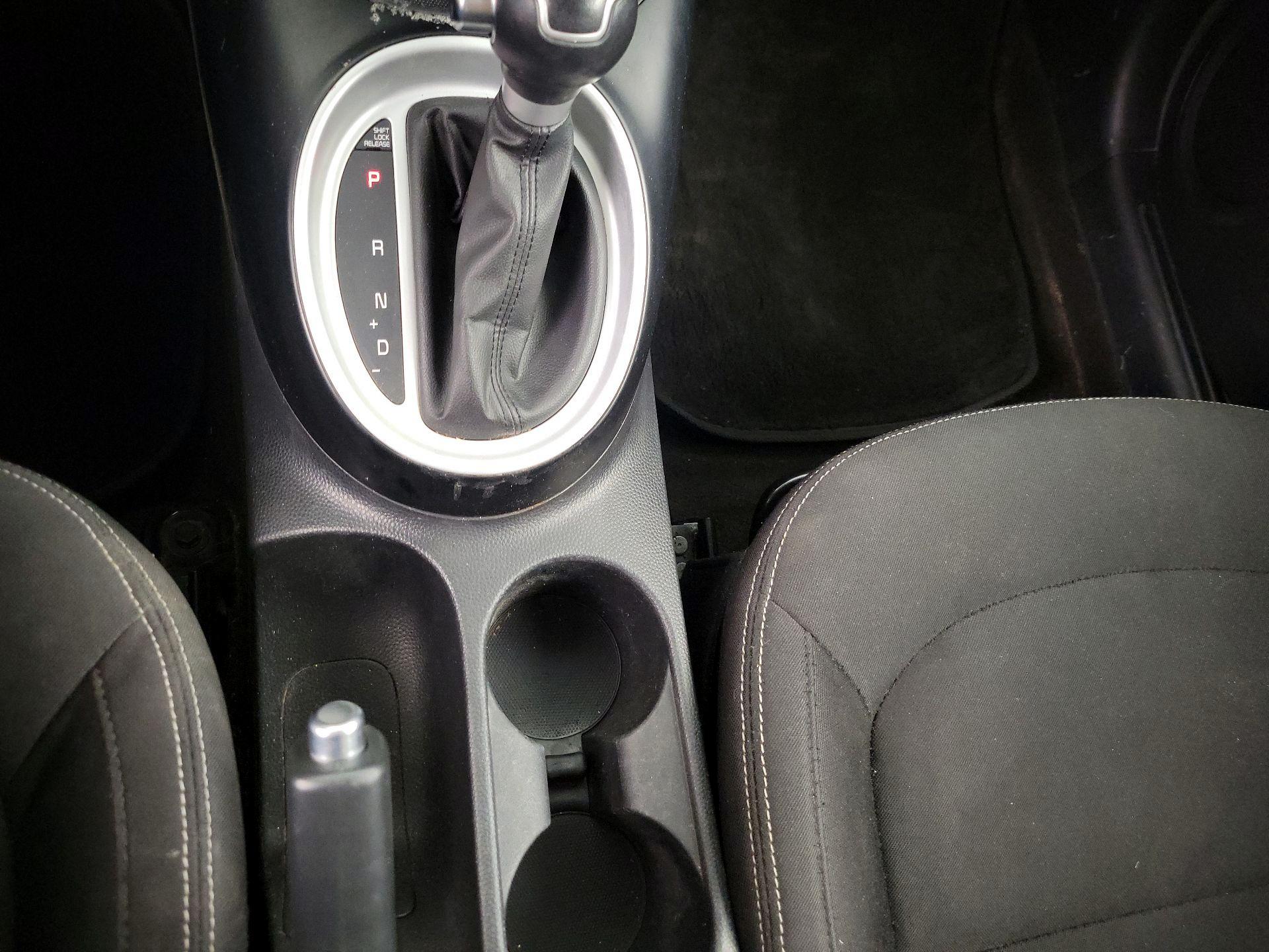 Thumbnail: 2015 Kia Soul - 16