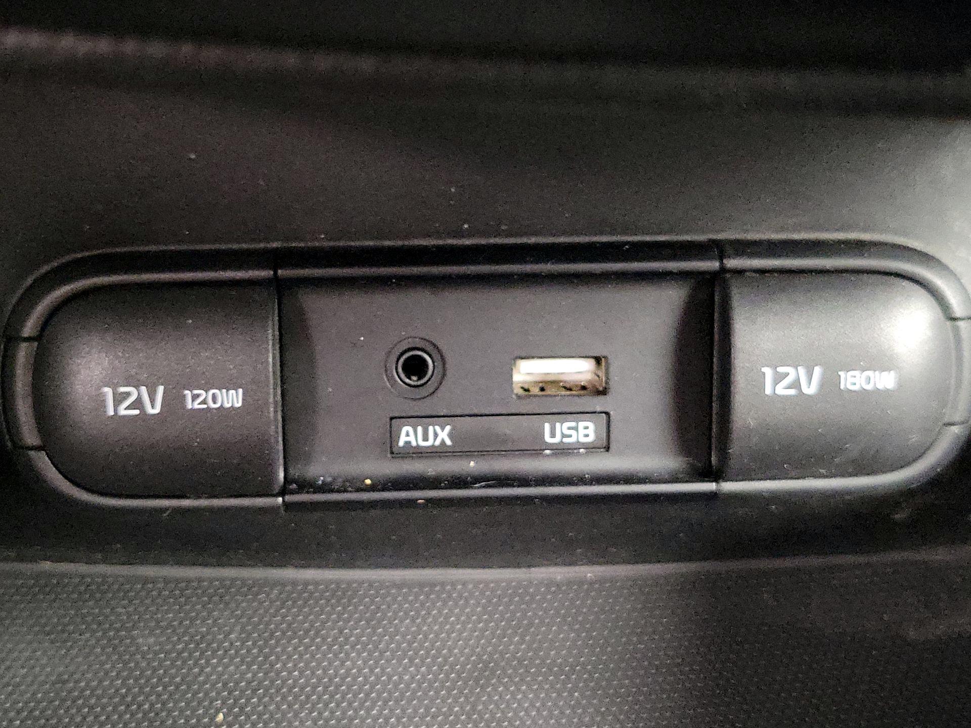 Thumbnail: 2015 Kia Soul - 17
