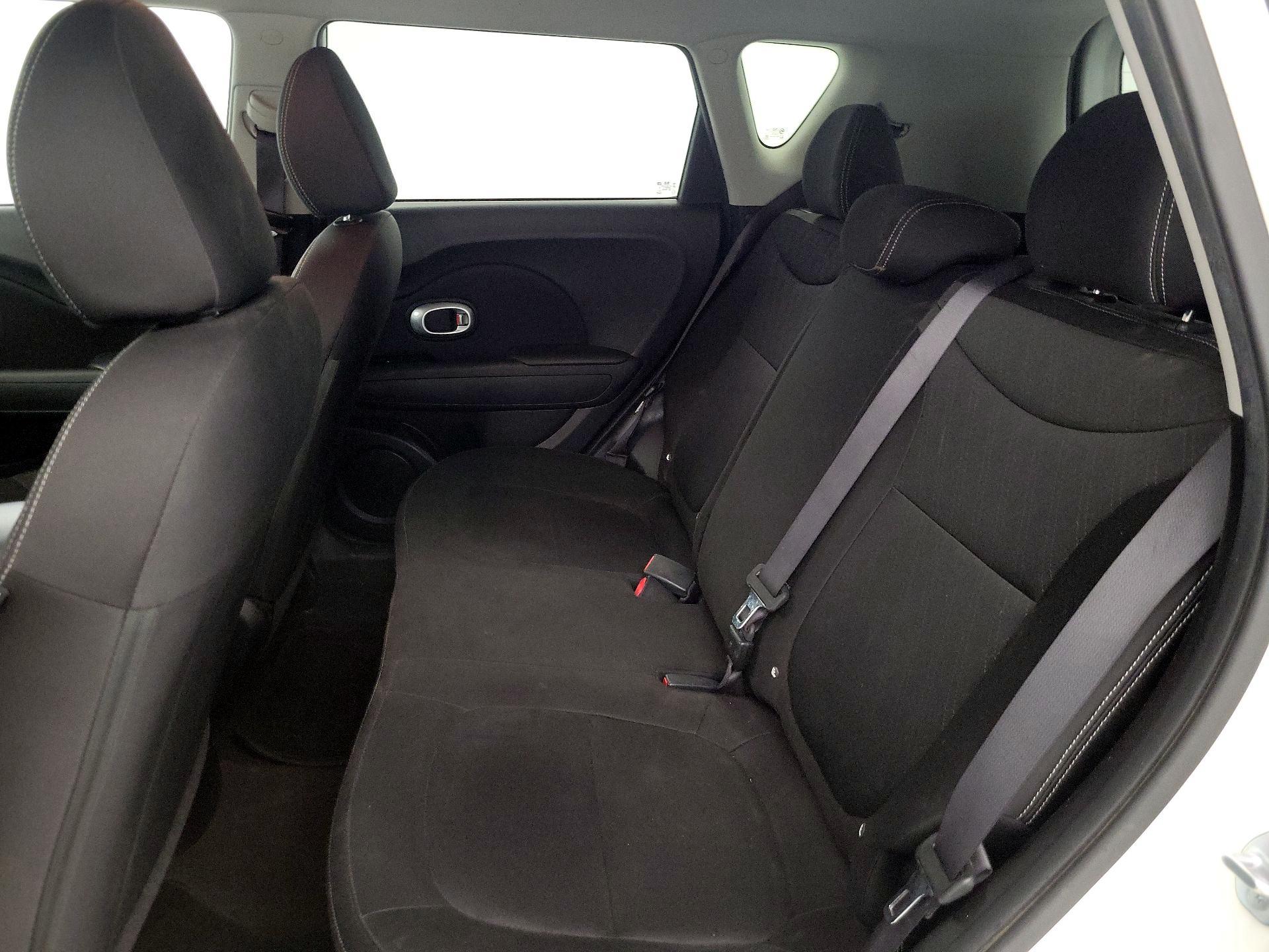 Thumbnail: 2015 Kia Soul - 18