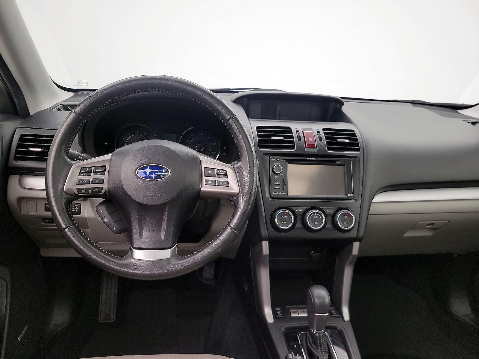2015 Subaru Forester i Touring - Photo 11