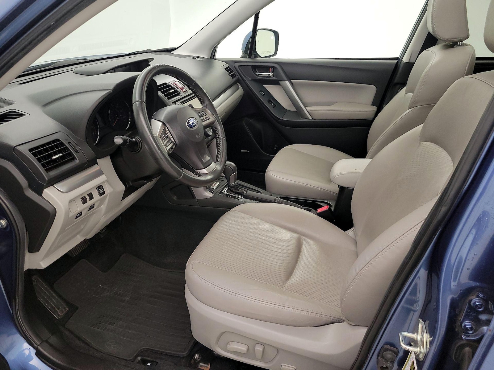 2015 Subaru Forester i Touring - Photo 12