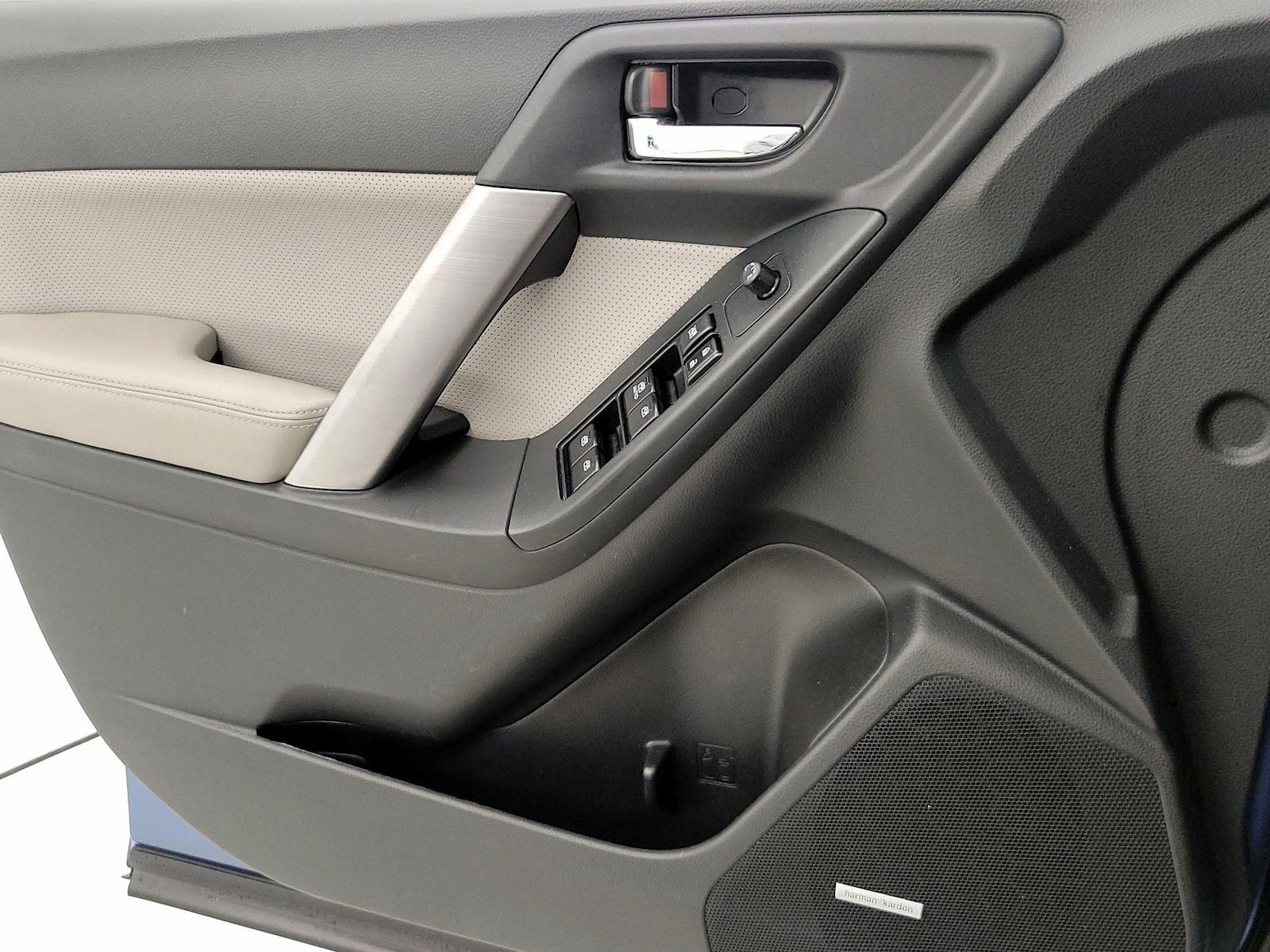 2015 Subaru Forester i Touring - Photo 13