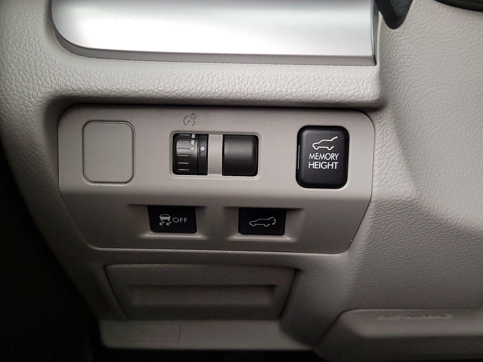 2015 Subaru Forester i Touring - Photo 14