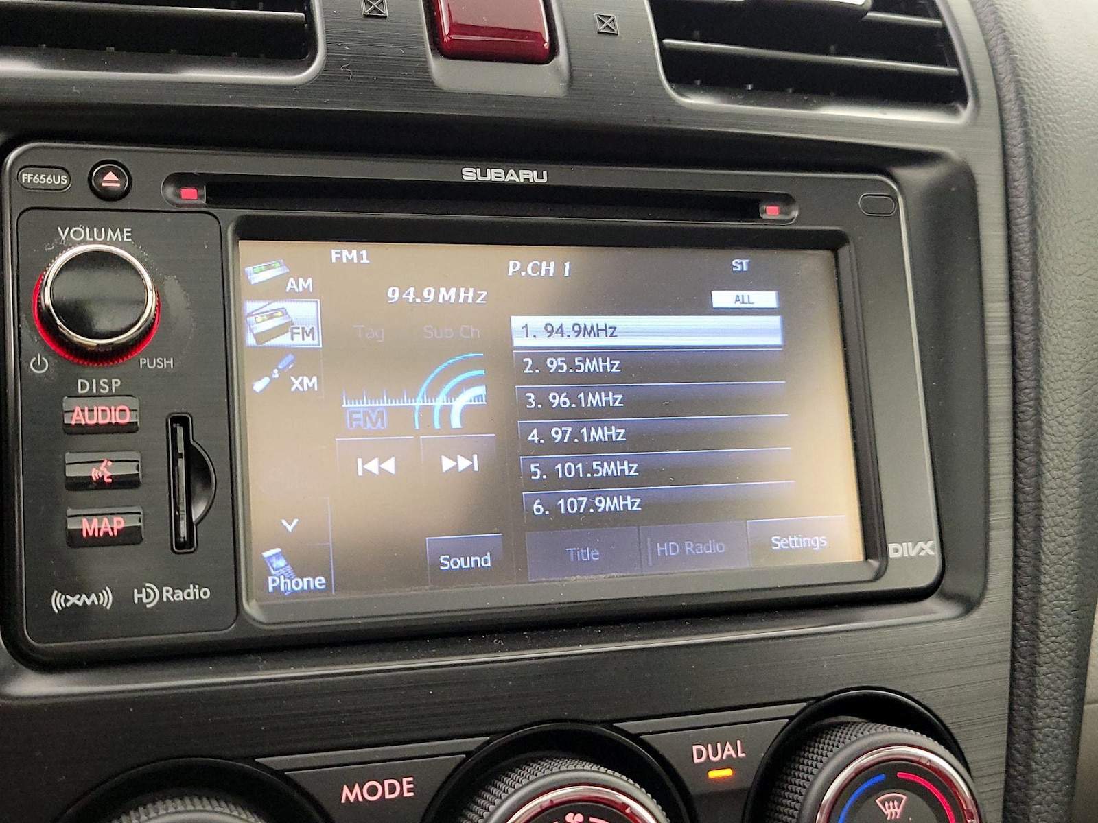2015 Subaru Forester i Touring - Photo 17