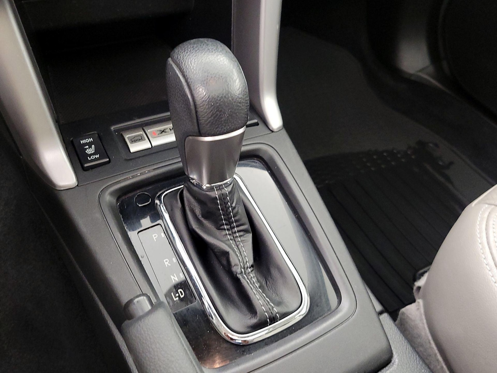 2015 Subaru Forester i Touring - Photo 19
