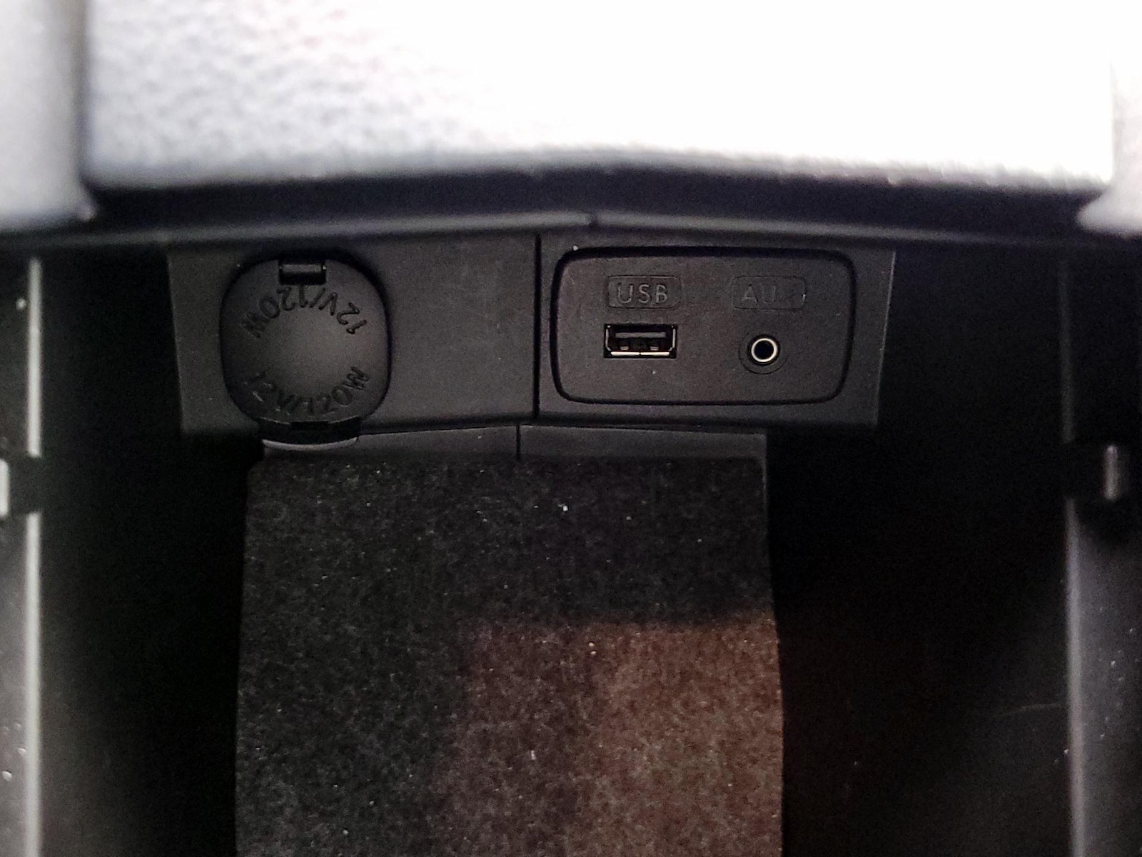 2015 Subaru Forester i Touring - Photo 20