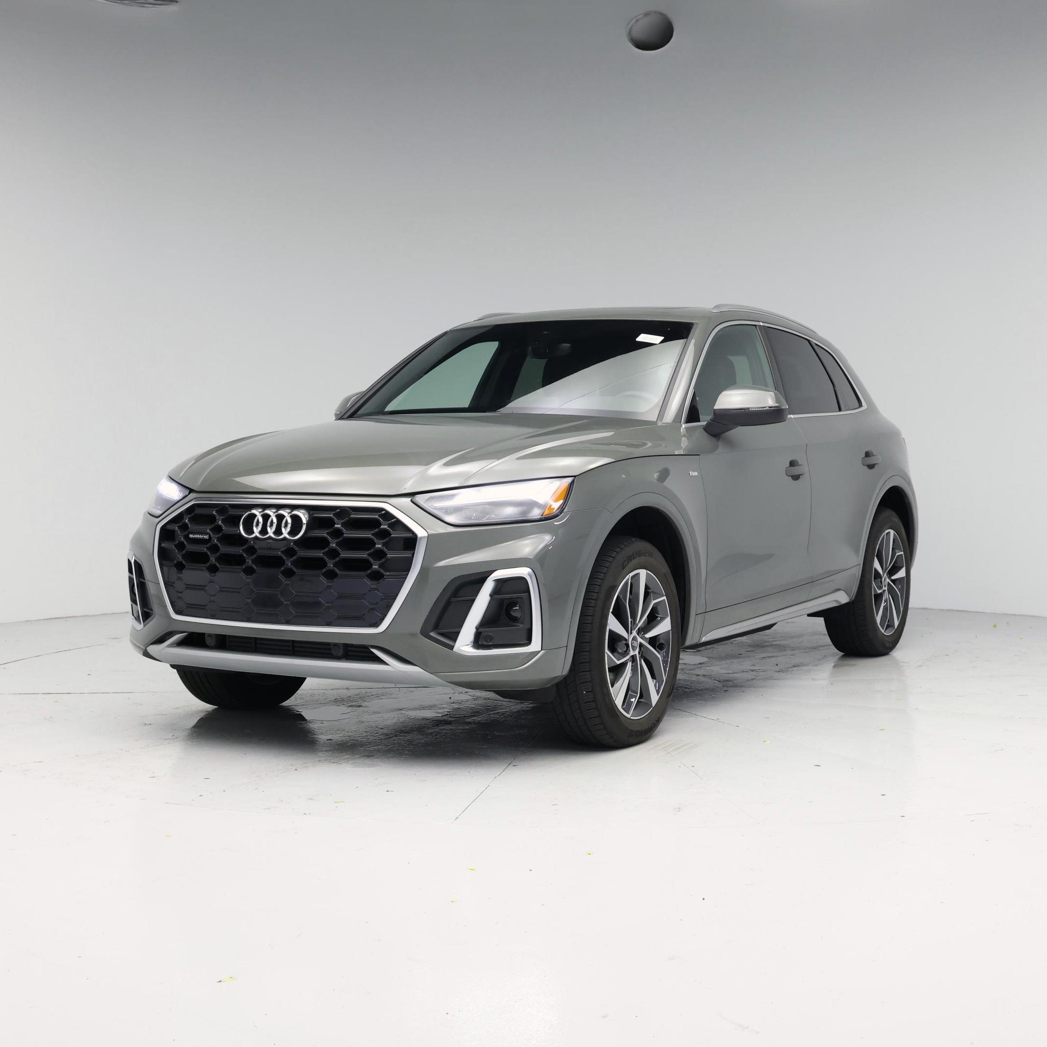 Thumbnail: 2023 Audi Q5 - 4