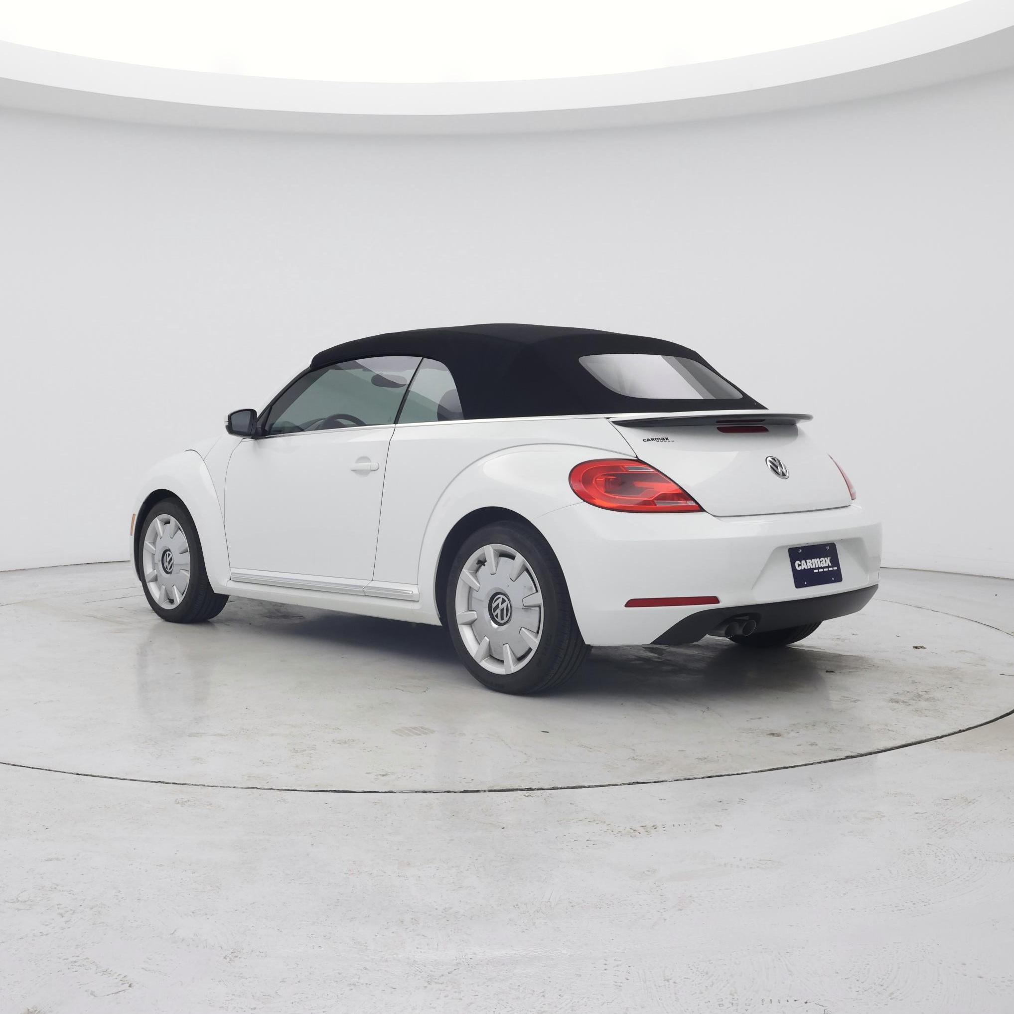Thumbnail: 2015 Volkswagen Beetle - 2