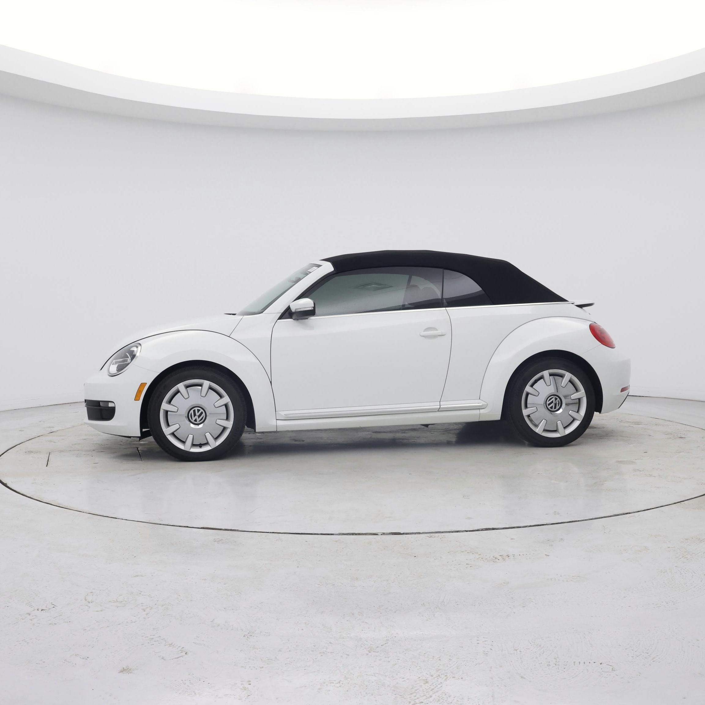 Thumbnail: 2015 Volkswagen Beetle - 3