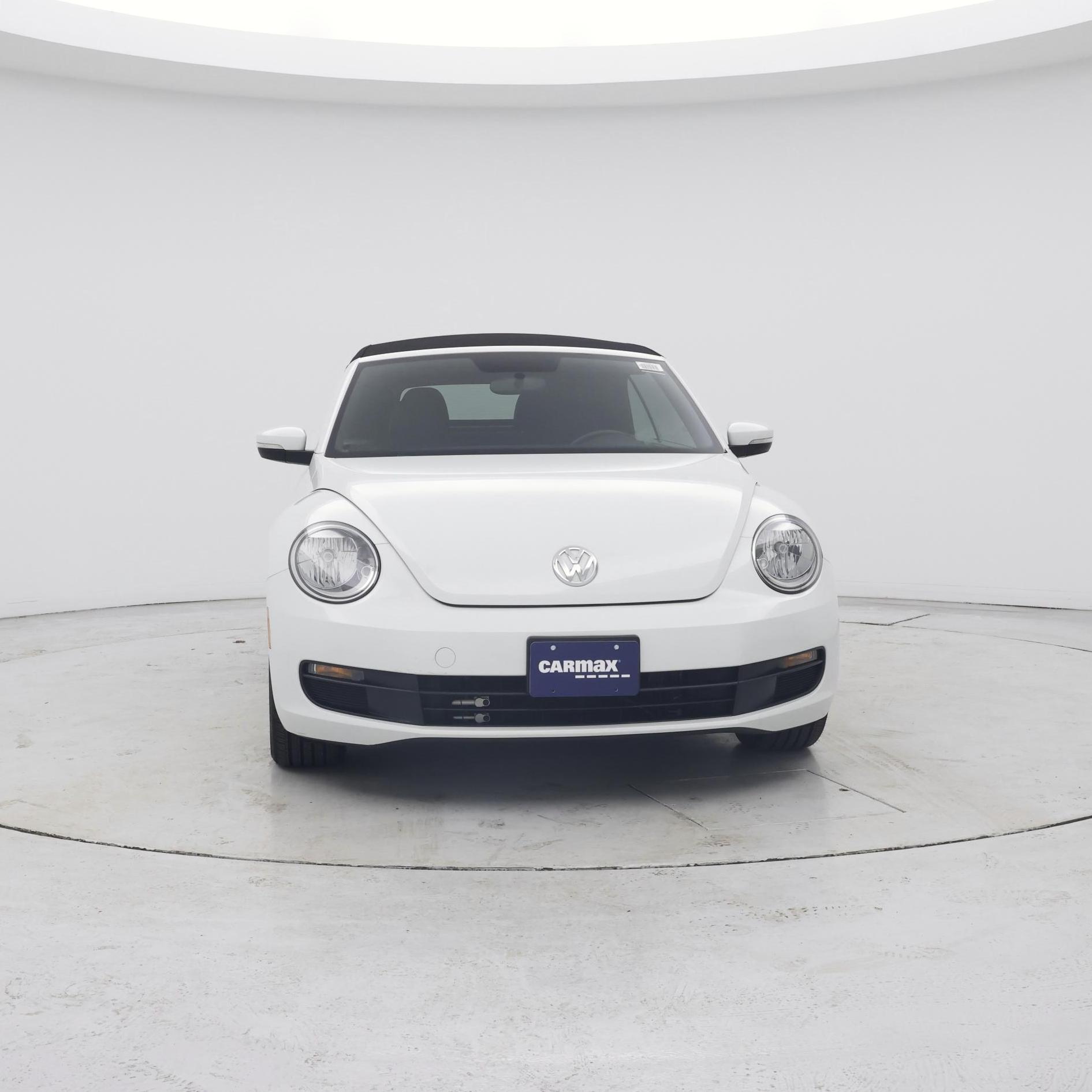 Thumbnail: 2015 Volkswagen Beetle - 5