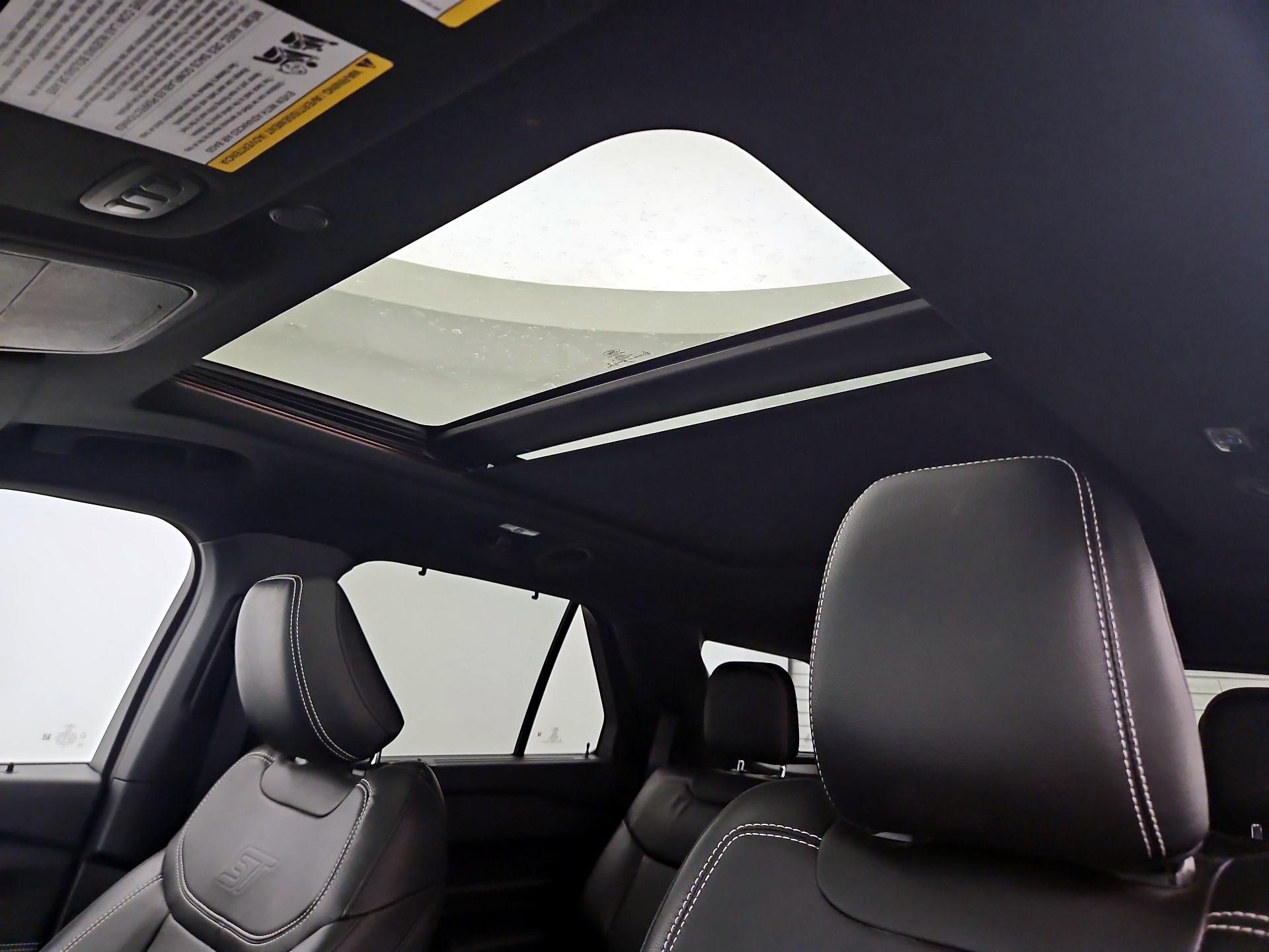 Thumbnail: 2022 Ford Explorer - 20