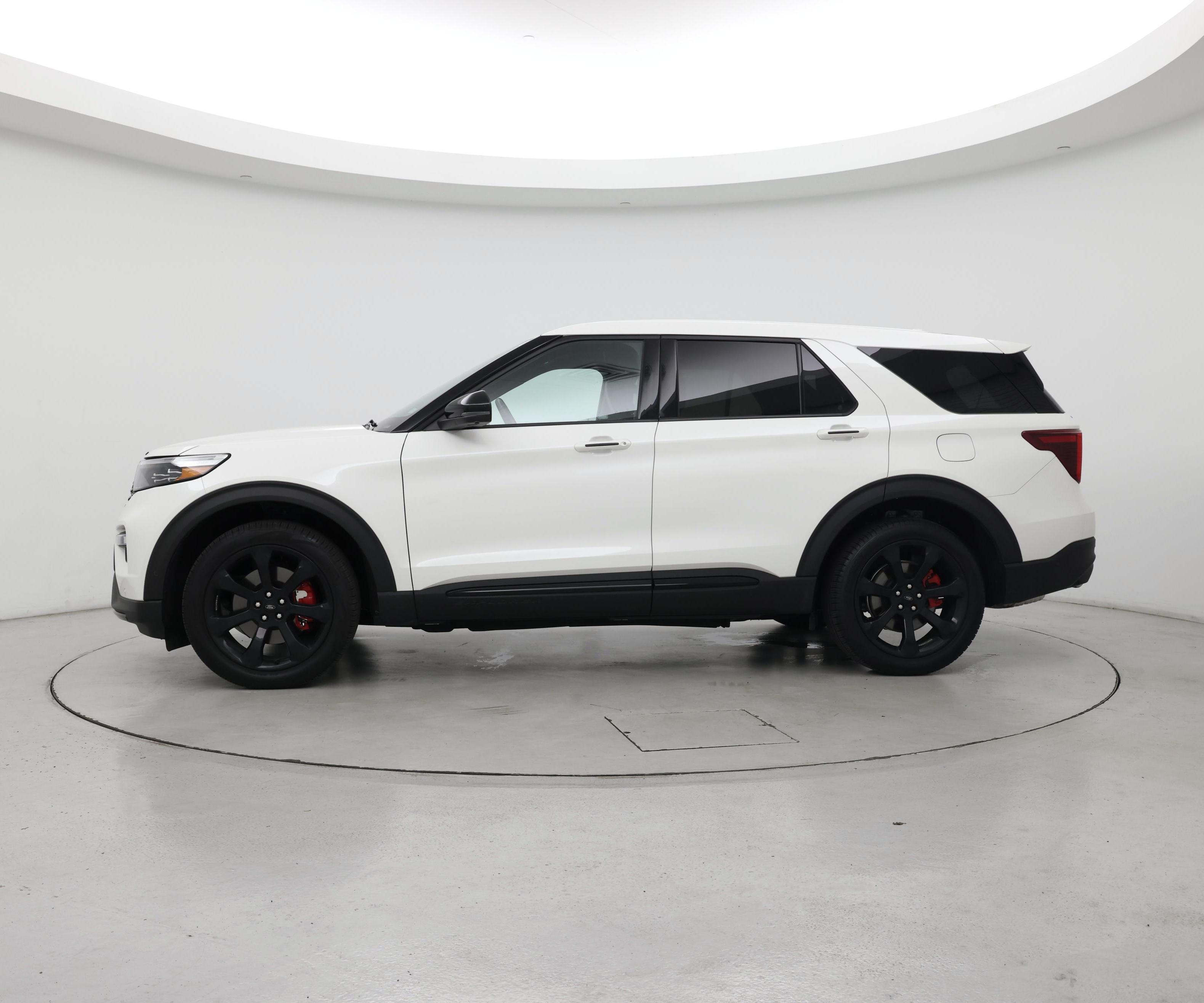 Thumbnail: 2022 Ford Explorer - 3