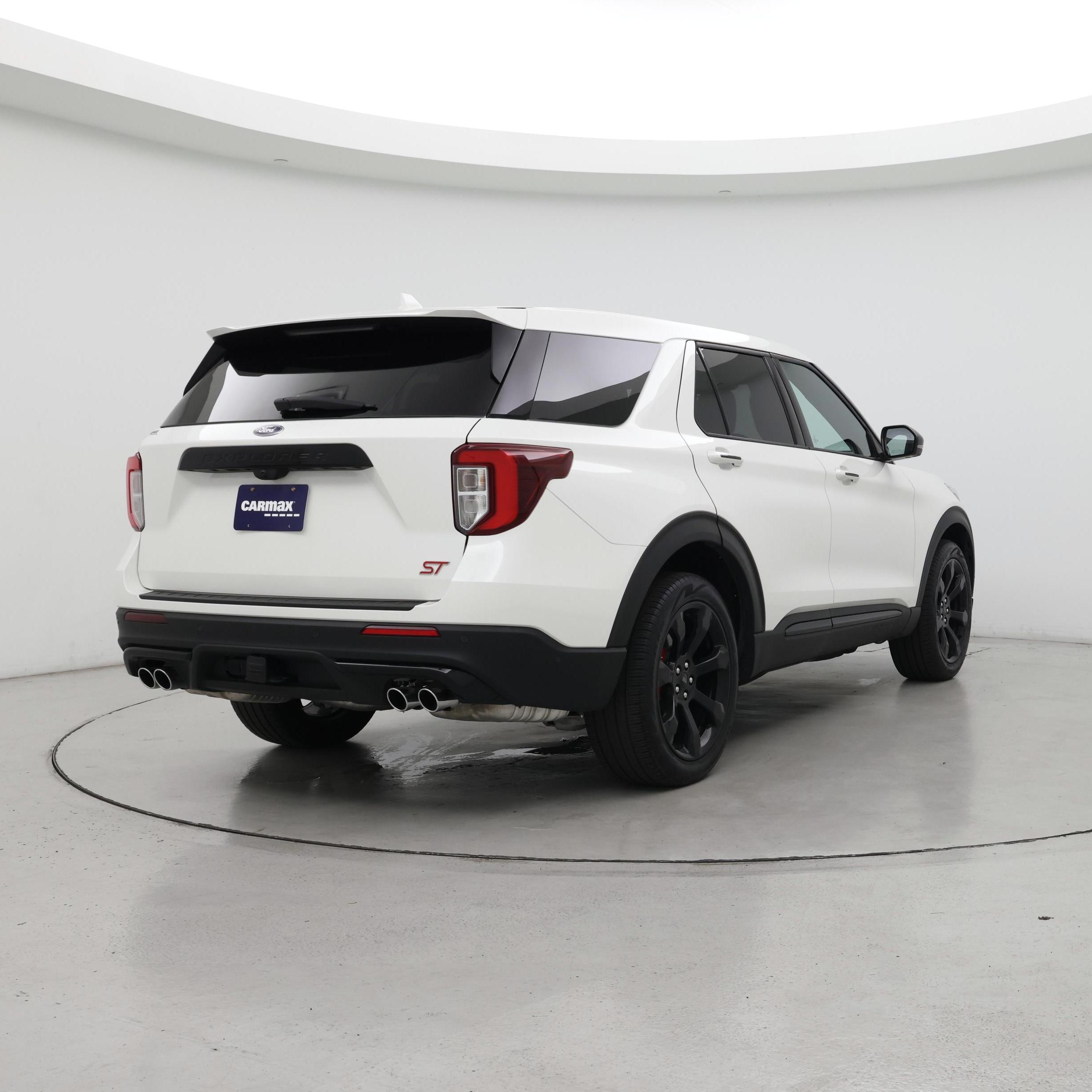 Thumbnail: 2022 Ford Explorer - 8