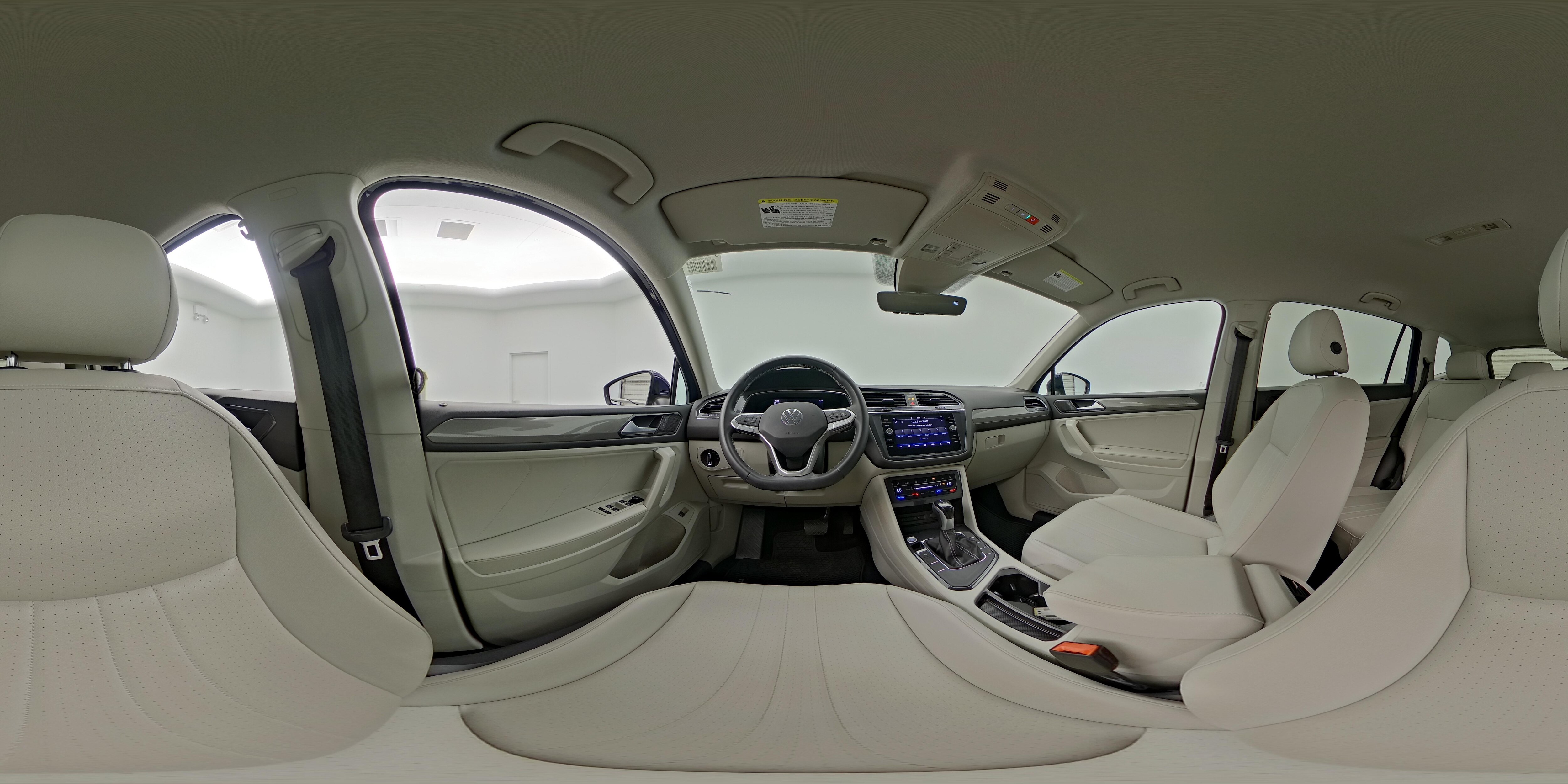 2022 Volkswagen Tiguan SE - Photo 28