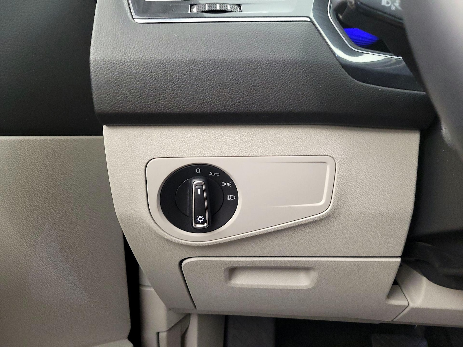 2022 Volkswagen Tiguan SE - Photo 14