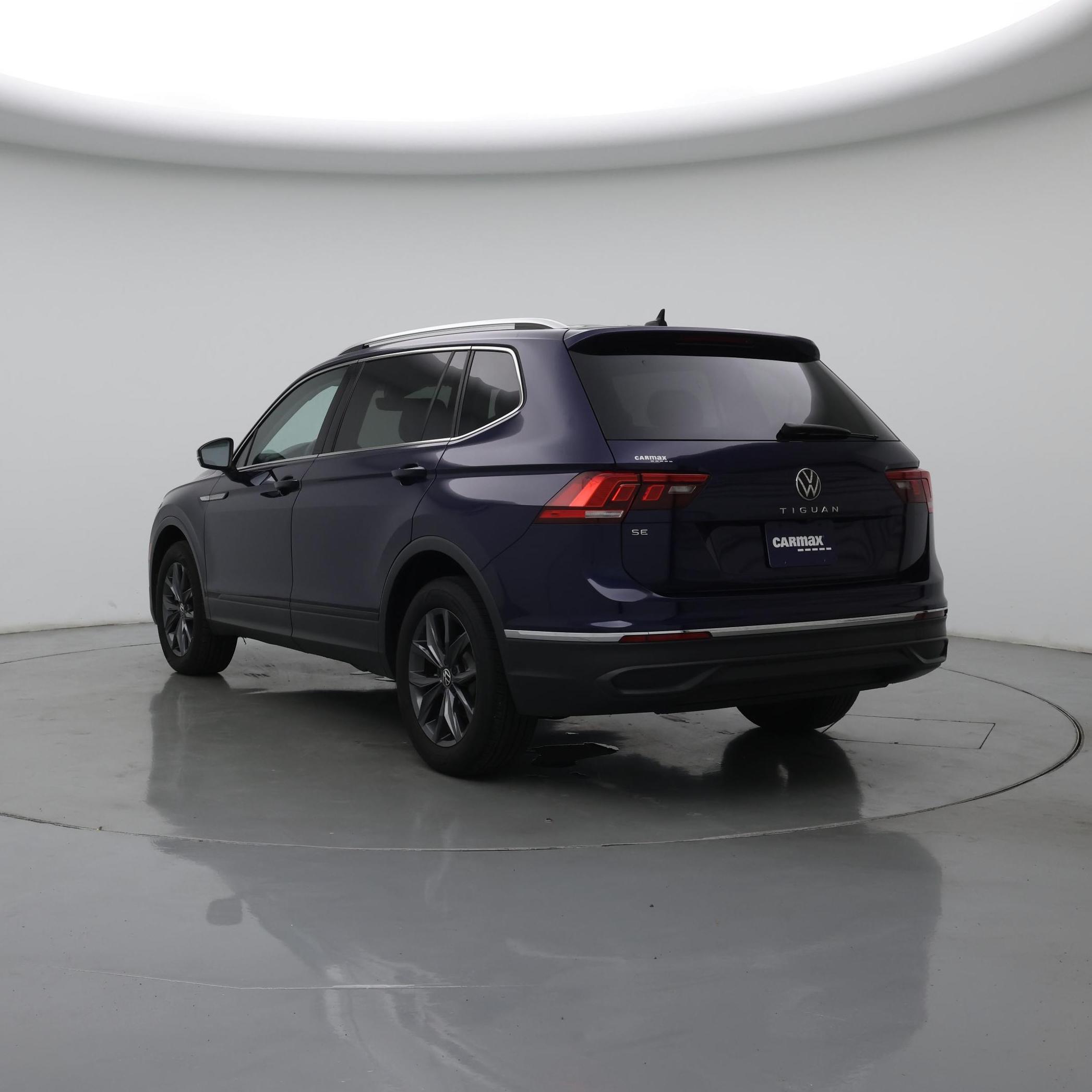 Thumbnail: 2022 Volkswagen Tiguan - 2