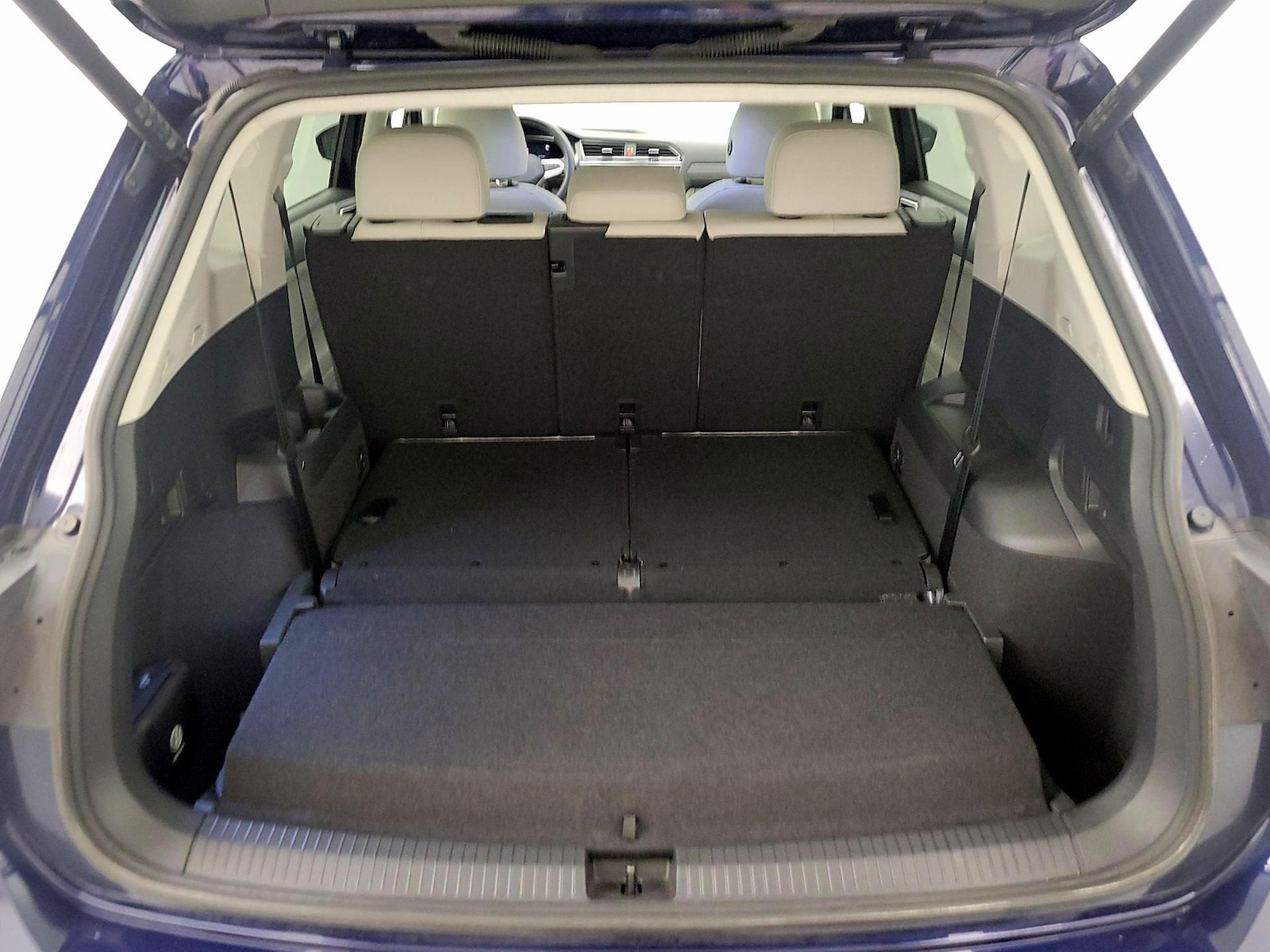 2022 Volkswagen Tiguan SE - Photo 23