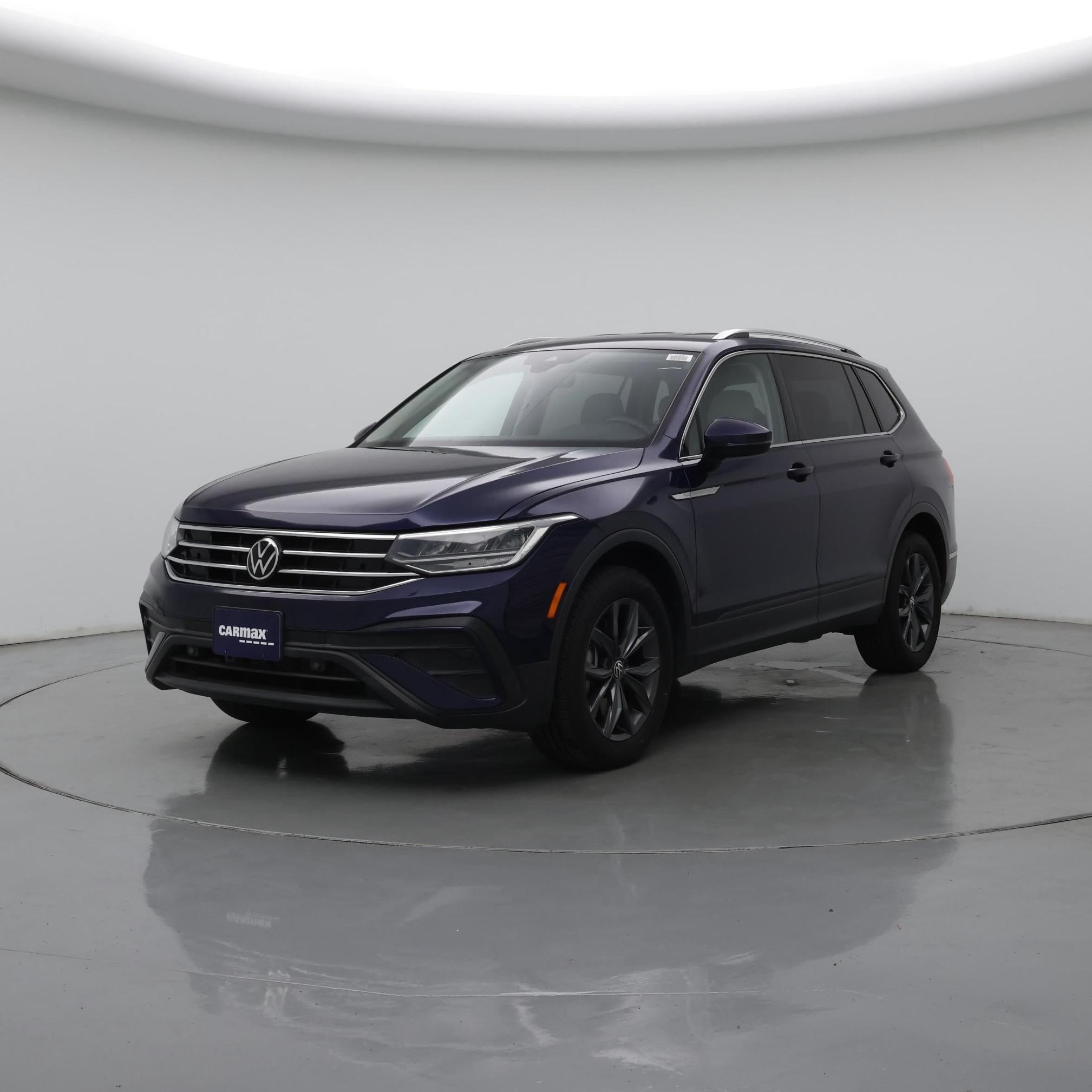 Thumbnail: 2022 Volkswagen Tiguan - 4