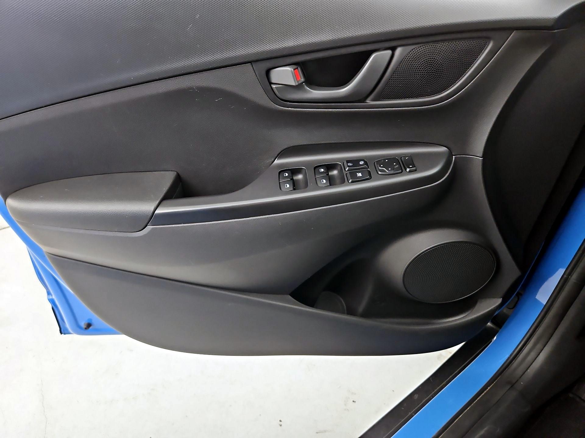 Thumbnail: 2022 Hyundai Kona - 12