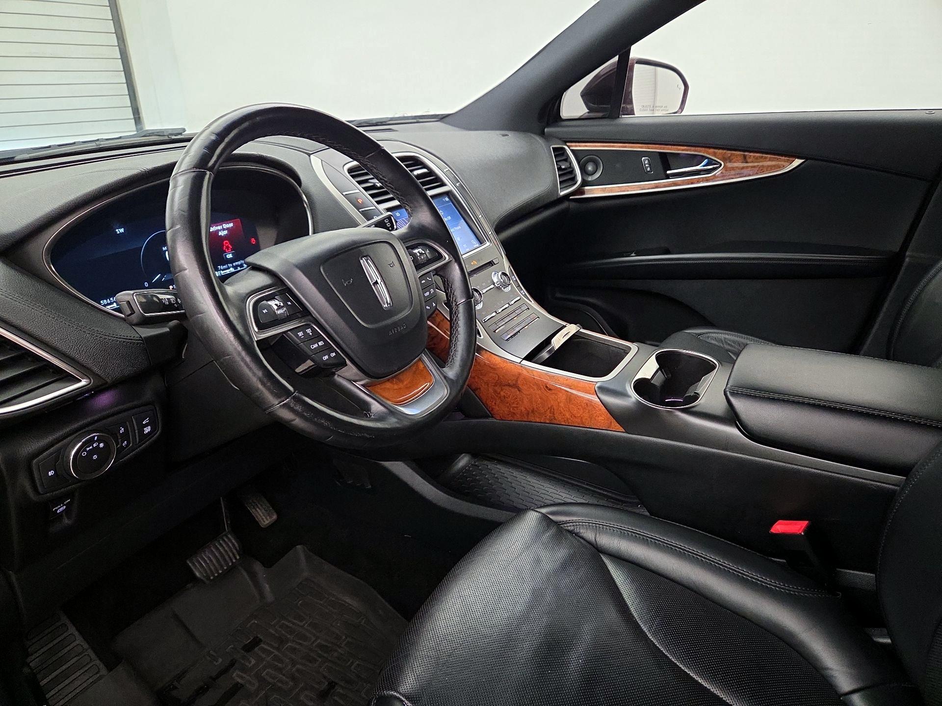Thumbnail: 2020 Lincoln Nautilus - 11