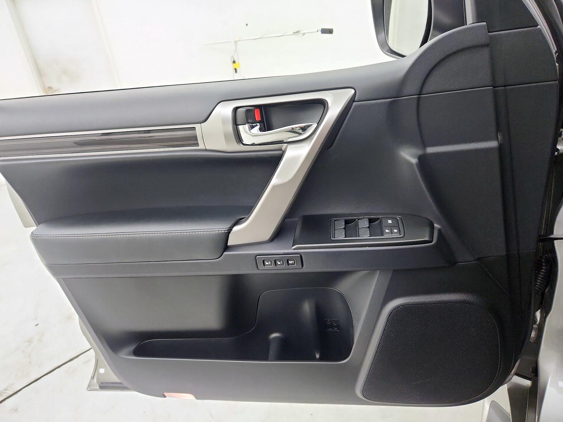 Thumbnail: 2022 Lexus GX - 12