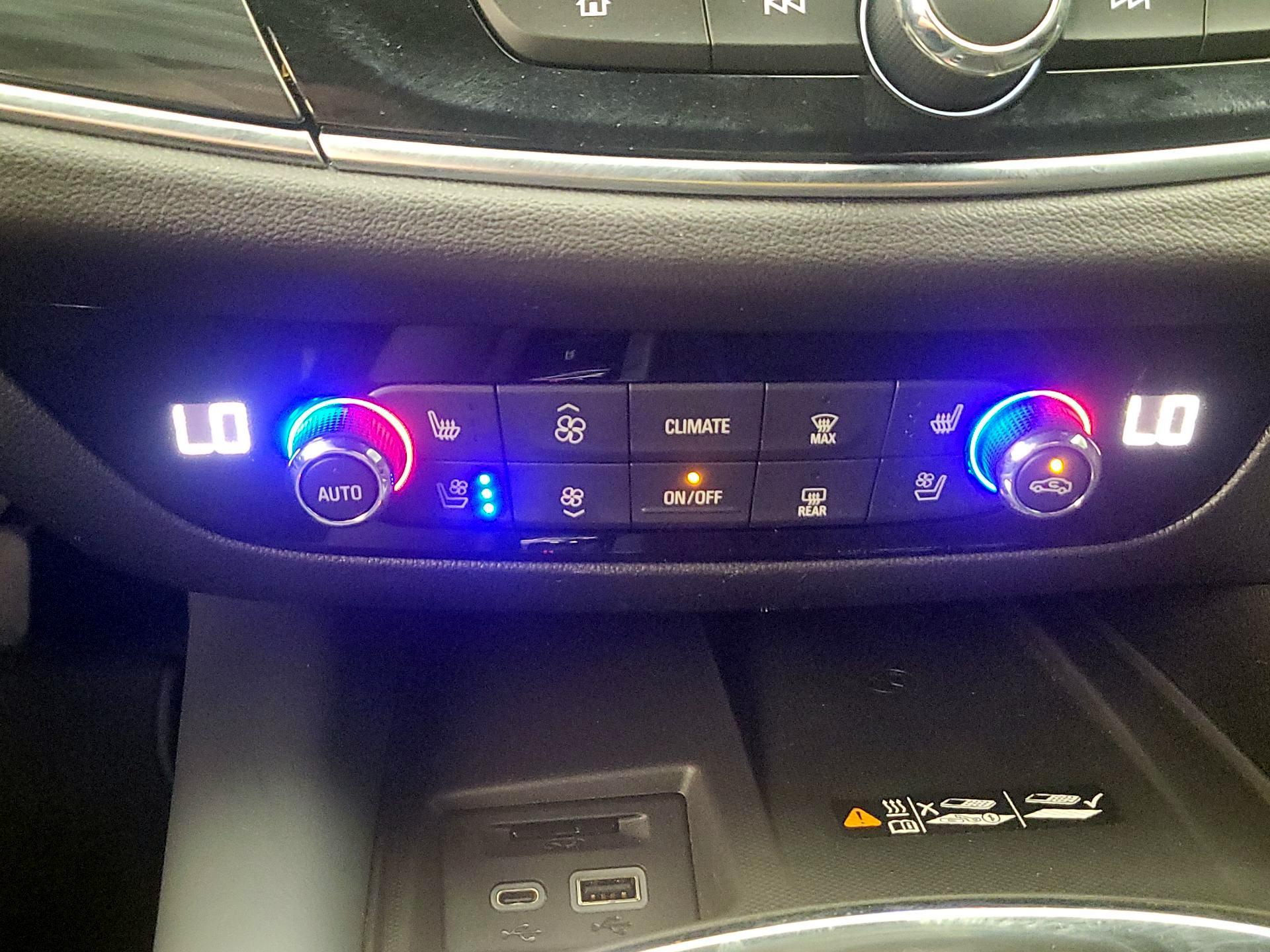 Thumbnail: 2022 Buick Enclave - 17