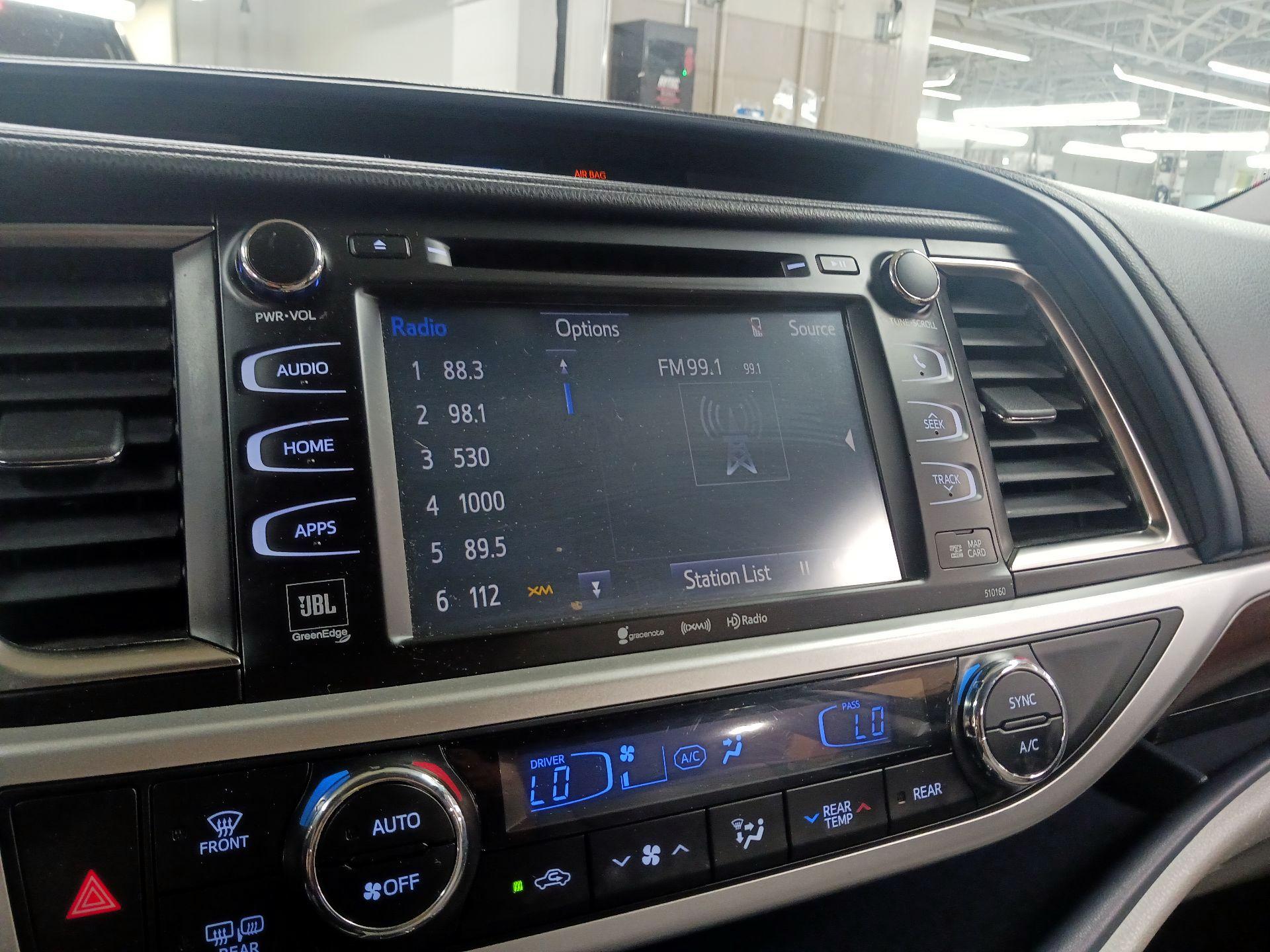 Thumbnail: 2016 Toyota Highlander - 13