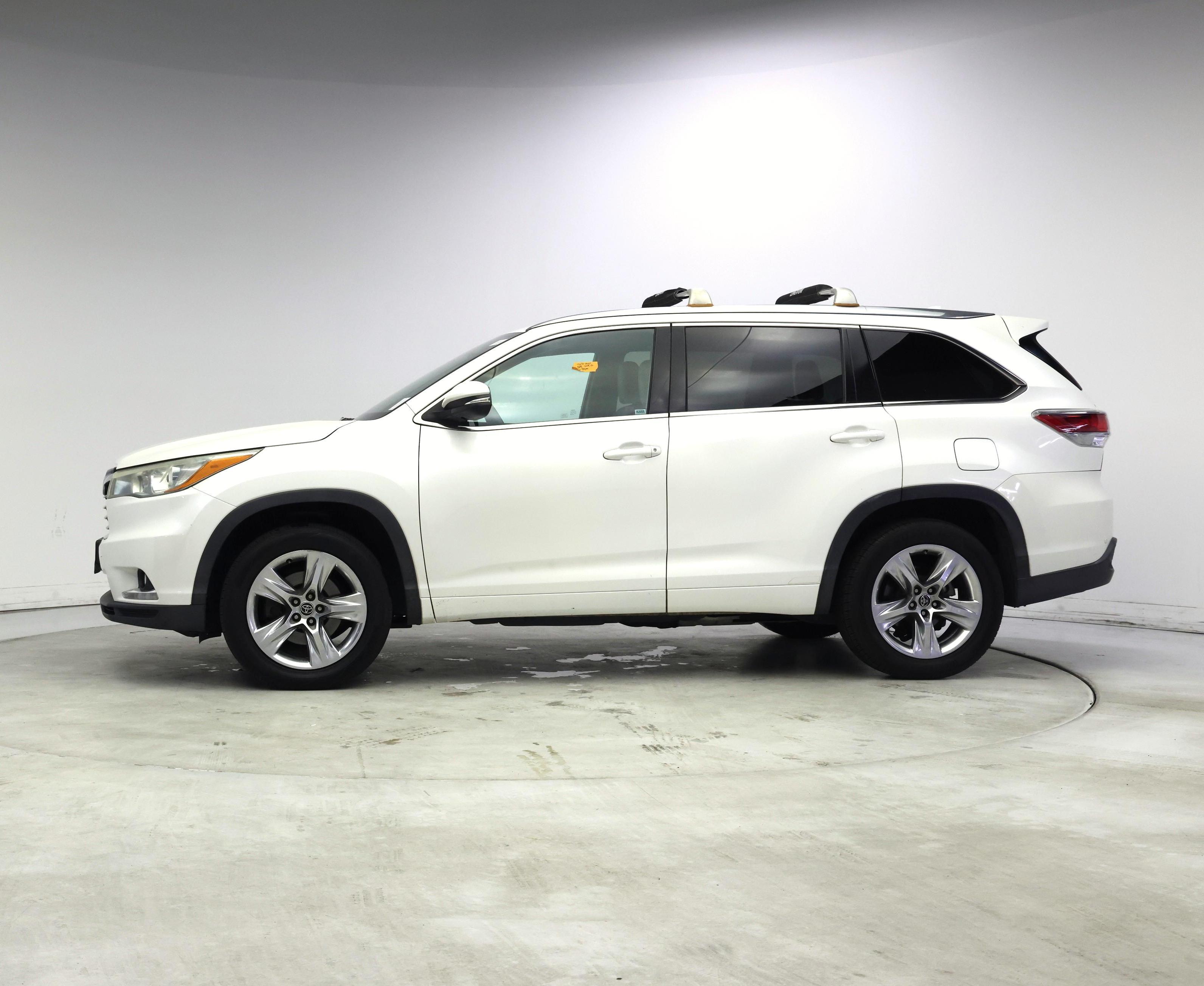 Thumbnail: 2016 Toyota Highlander - 3