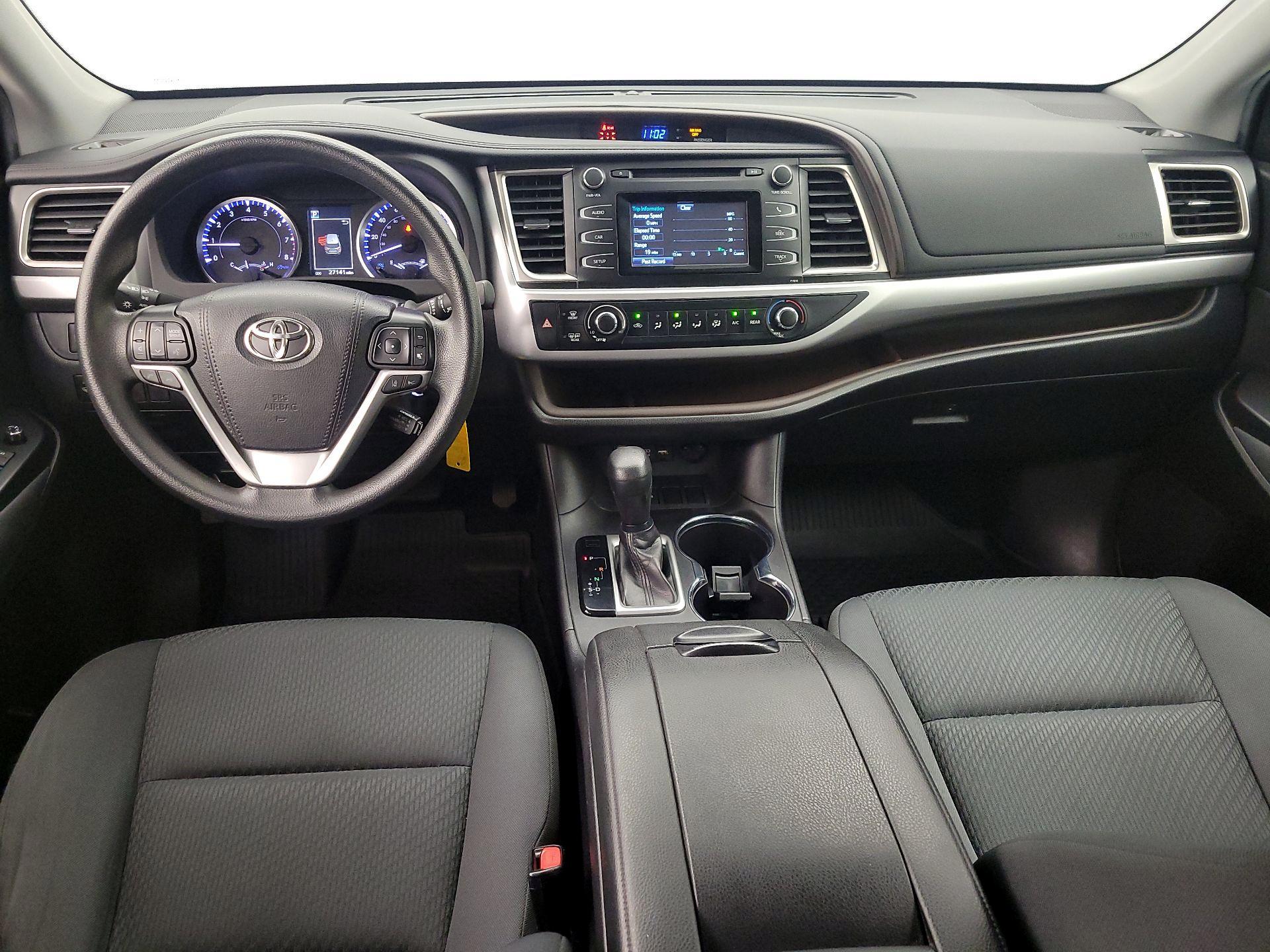 Thumbnail: 2019 Toyota Highlander - 9