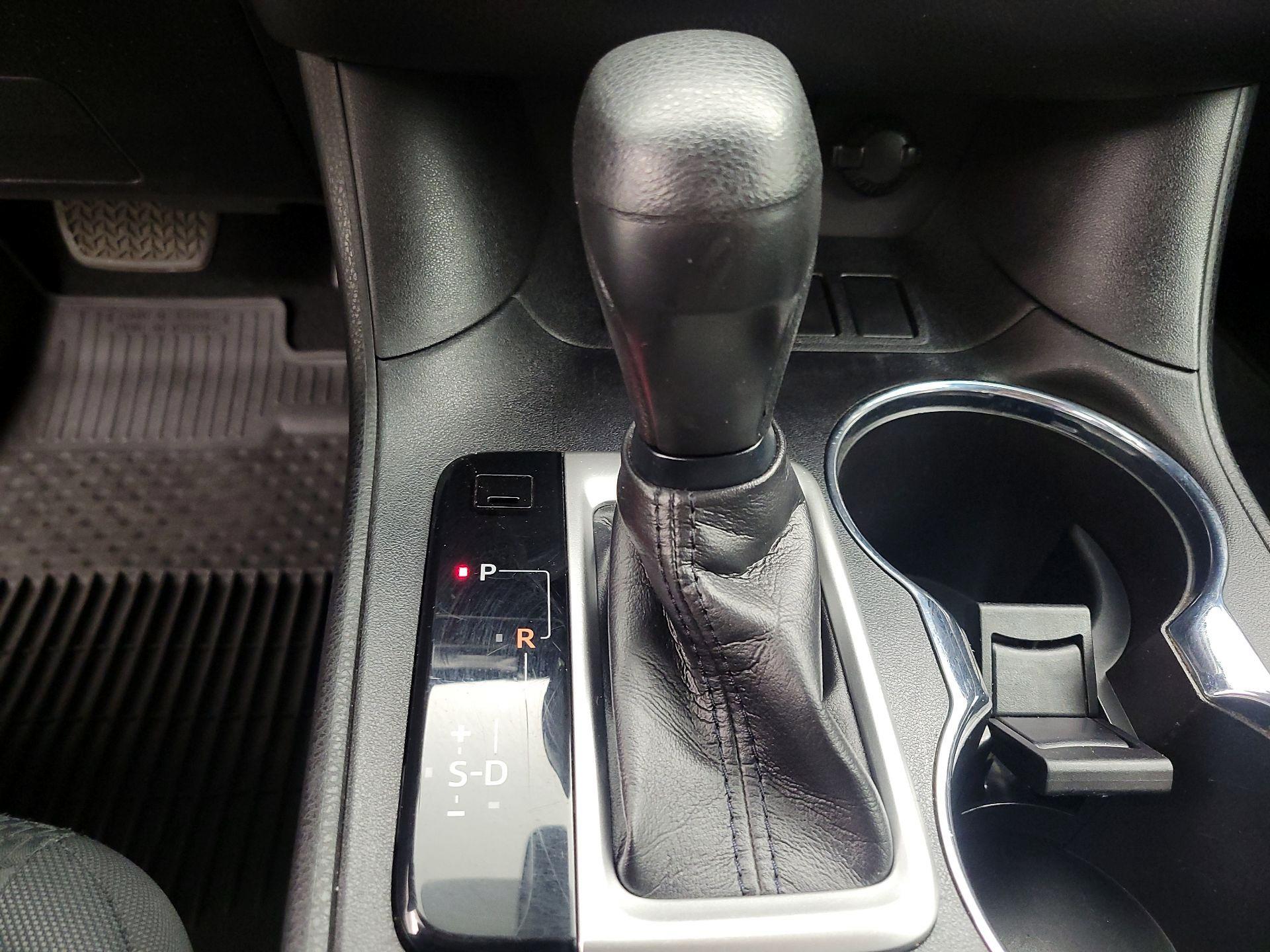 Thumbnail: 2019 Toyota Highlander - 17